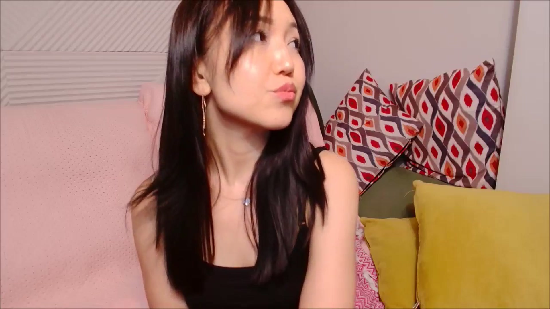 Gallery image thumbnail from JennyLeee's myfreecams stream on, 08/18/2024, 10:12 image 16 of 20