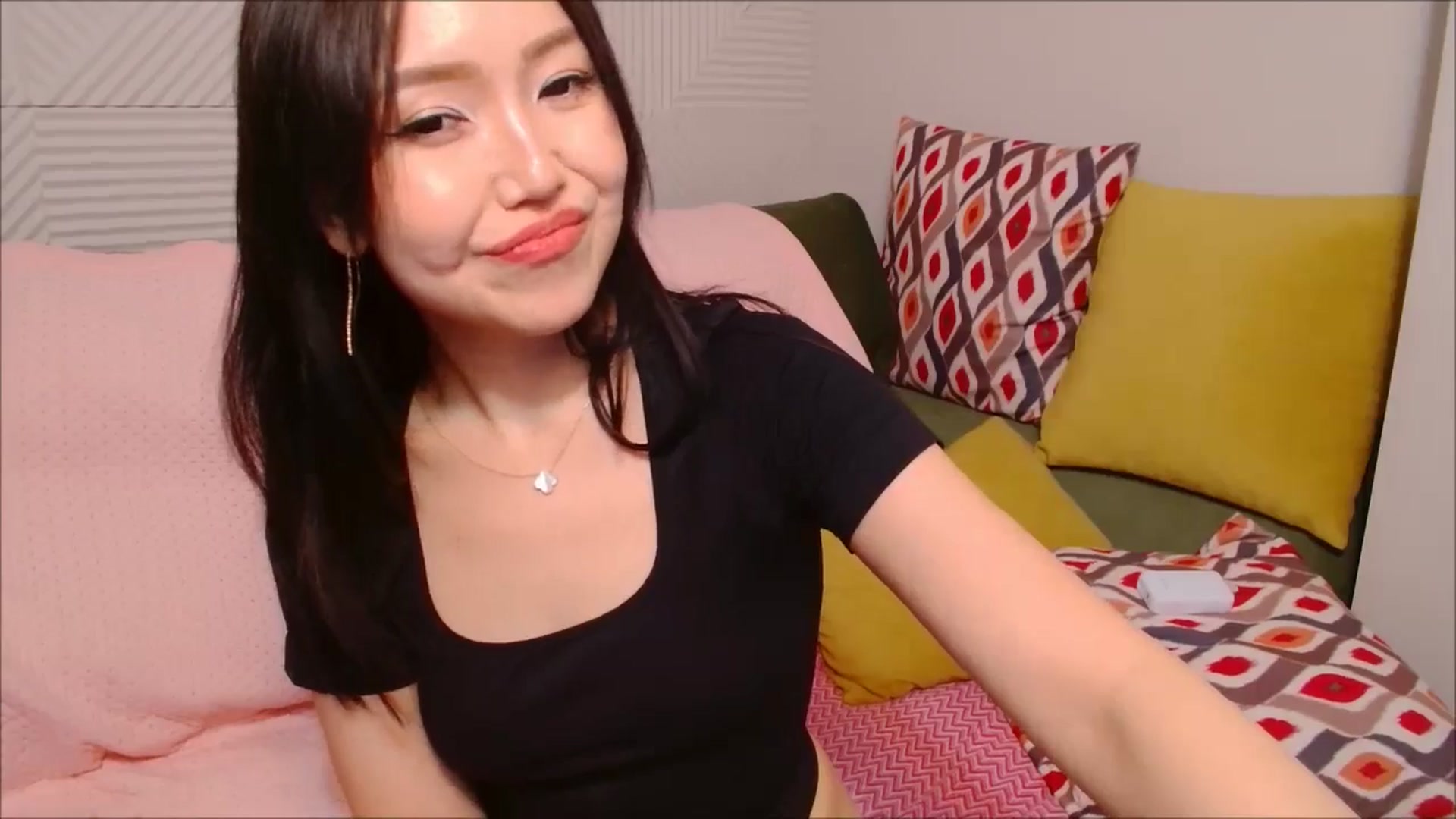 Gallery image thumbnail from JennyLeee's myfreecams stream on, 08/20/2024, 07:46 image 8 of 20