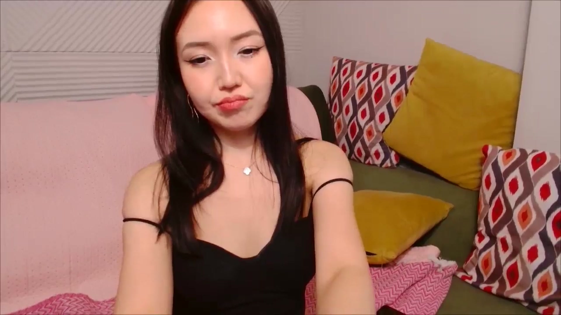 Gallery image thumbnail from JennyLeee's myfreecams stream on, 08/21/2024, 07:58 image 17 of 20