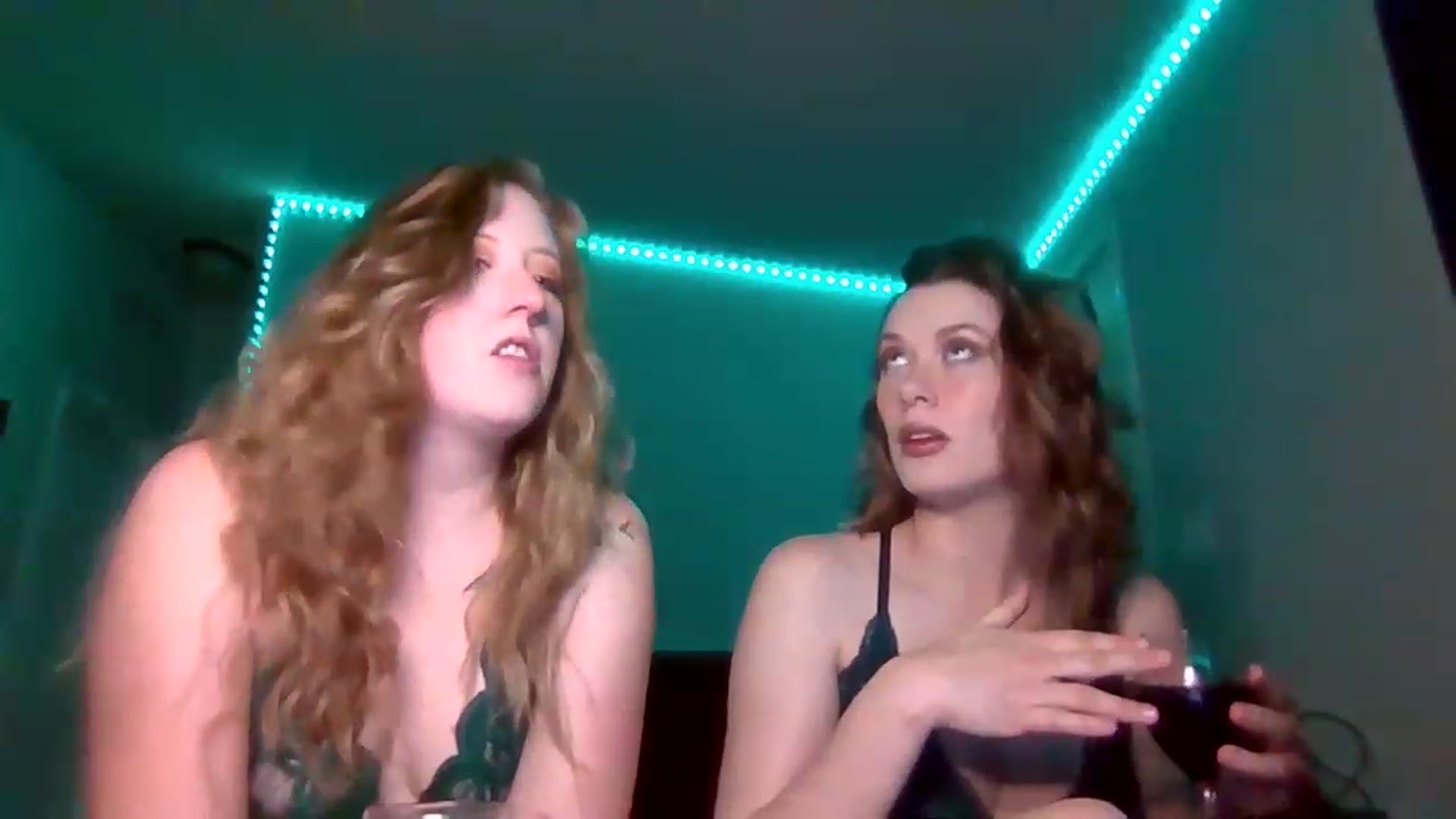 Gallery image thumbnail from JennyLights's myfreecams stream on, 12/22/2022, 02:12 image 19 of 20