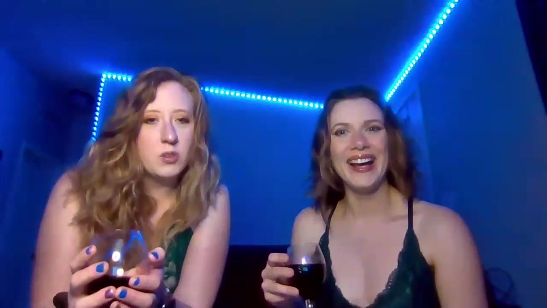 Gallery image thumbnail from JennyLights's myfreecams stream on, 12/22/2022, 02:12 image 16 of 20