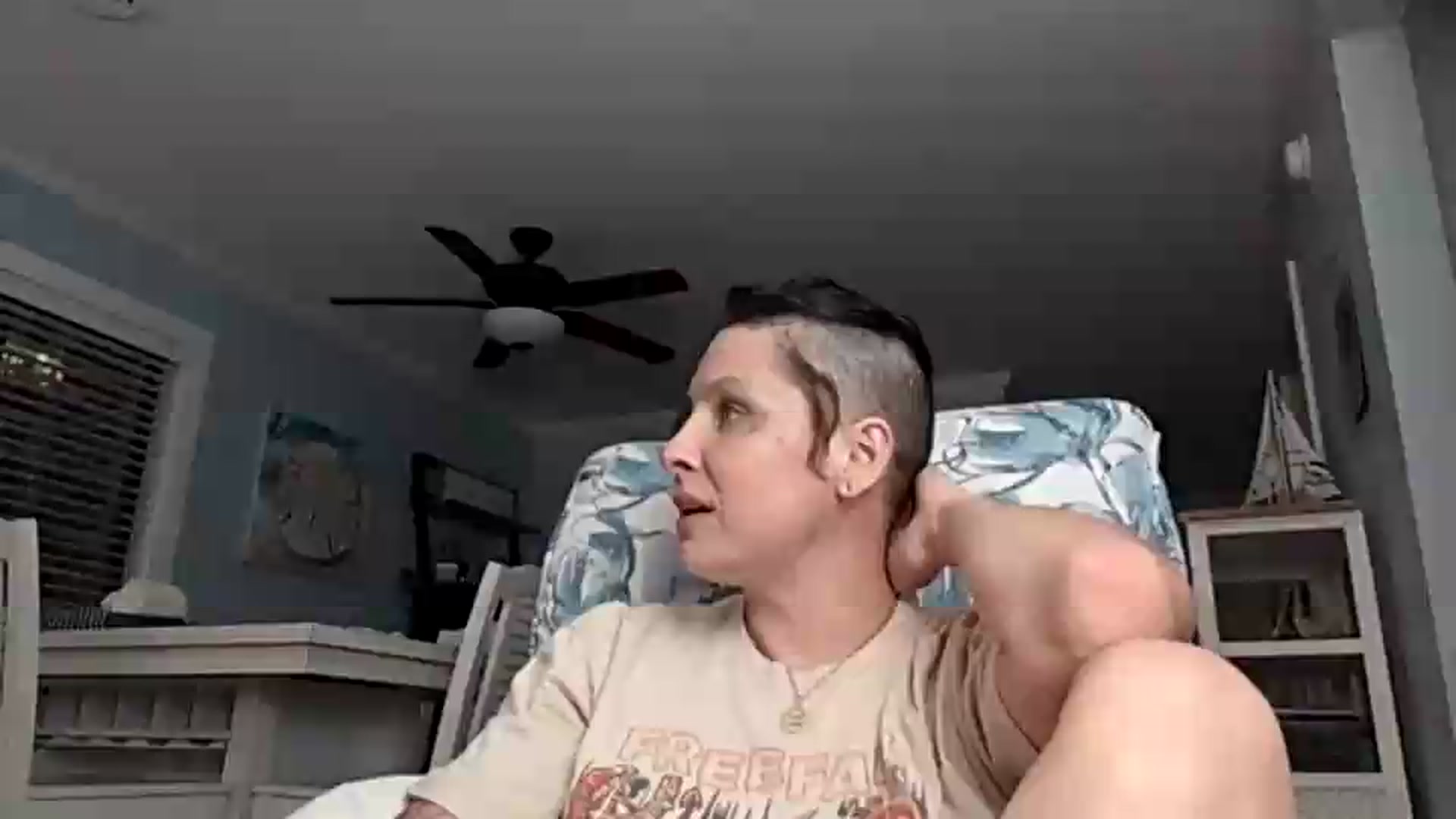 Gallery image thumbnail from JennyShore72's myfreecams stream on, 08/18/2026, 06:06 image 1 of 20