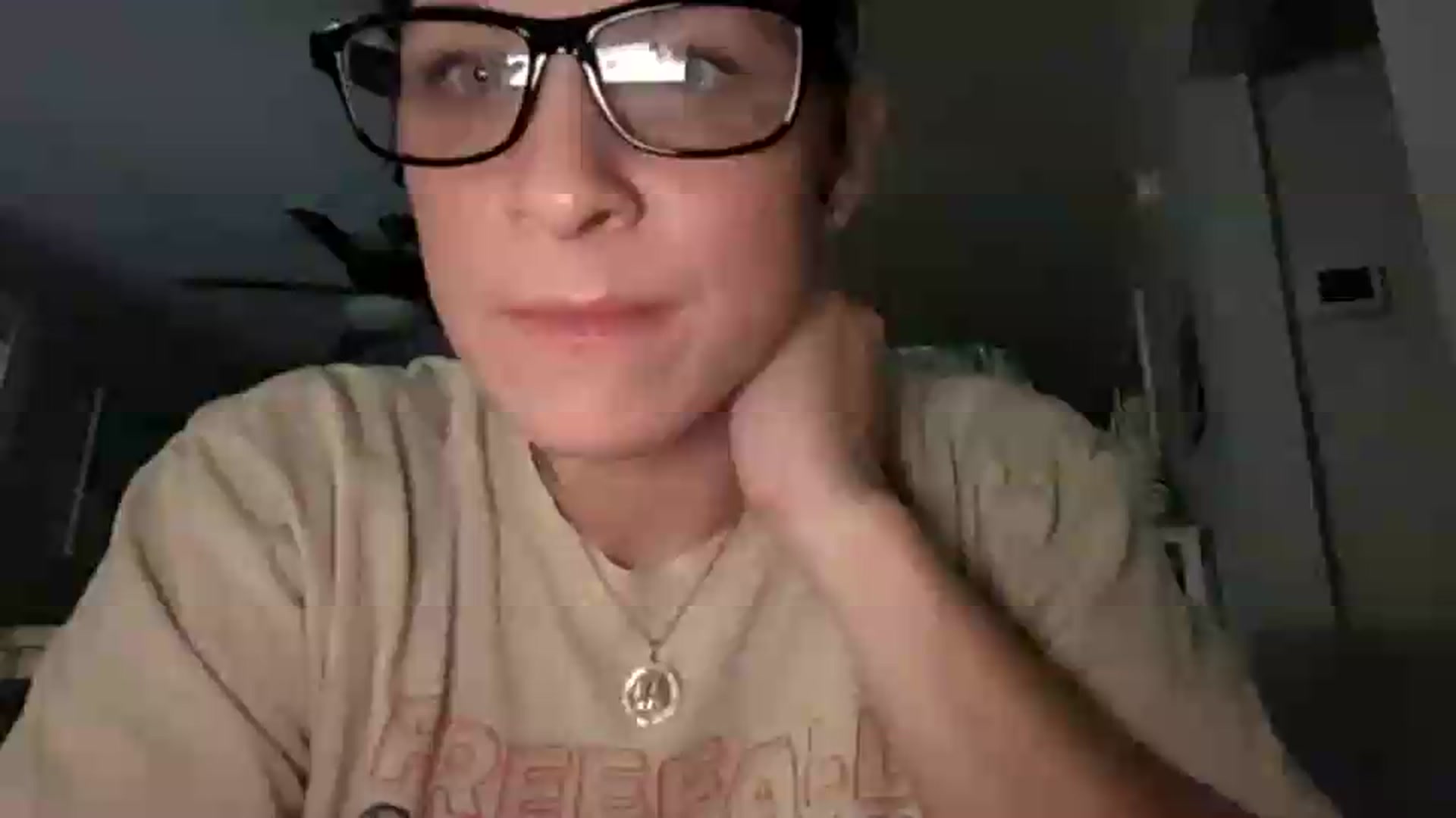 Gallery image thumbnail from JennyShore72's myfreecams stream on, 08/18/2026, 06:06 image 9 of 20