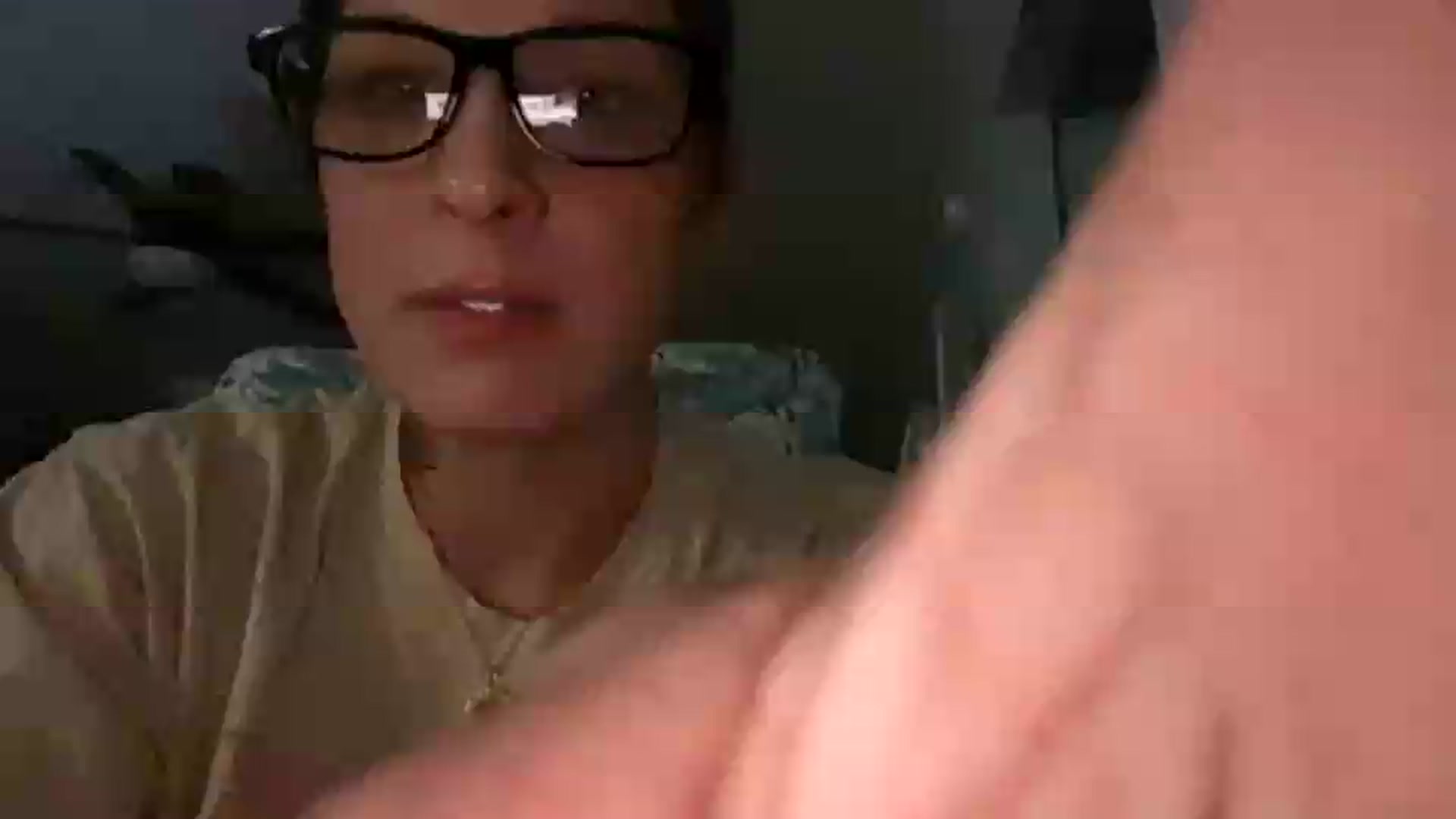 Gallery image thumbnail from JennyShore72's myfreecams stream on, 08/18/2026, 06:06 image 19 of 20