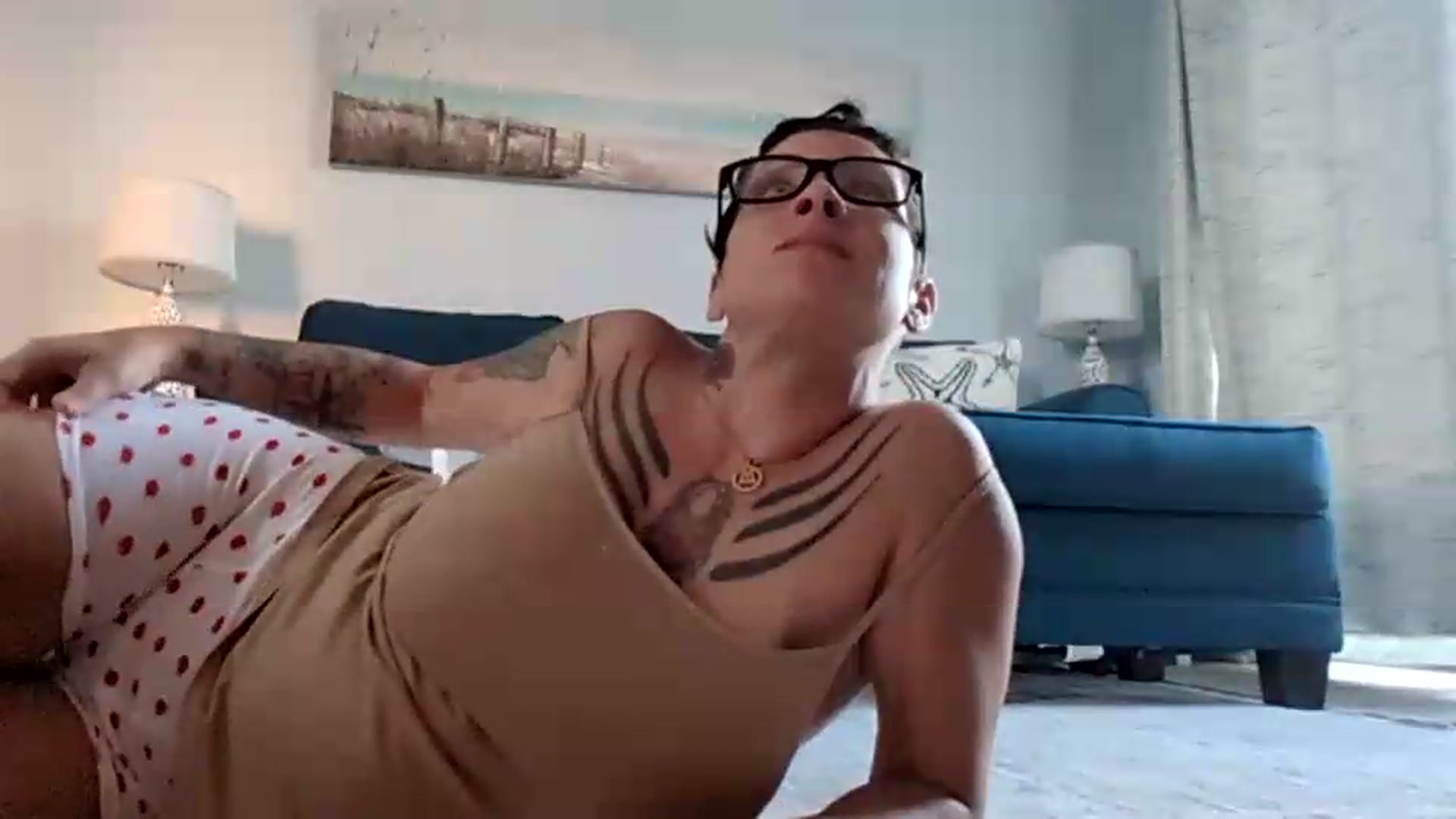 Gallery image thumbnail from JennyShore72's myfreecams stream on, 08/23/2026, 23:04 image 10 of 20