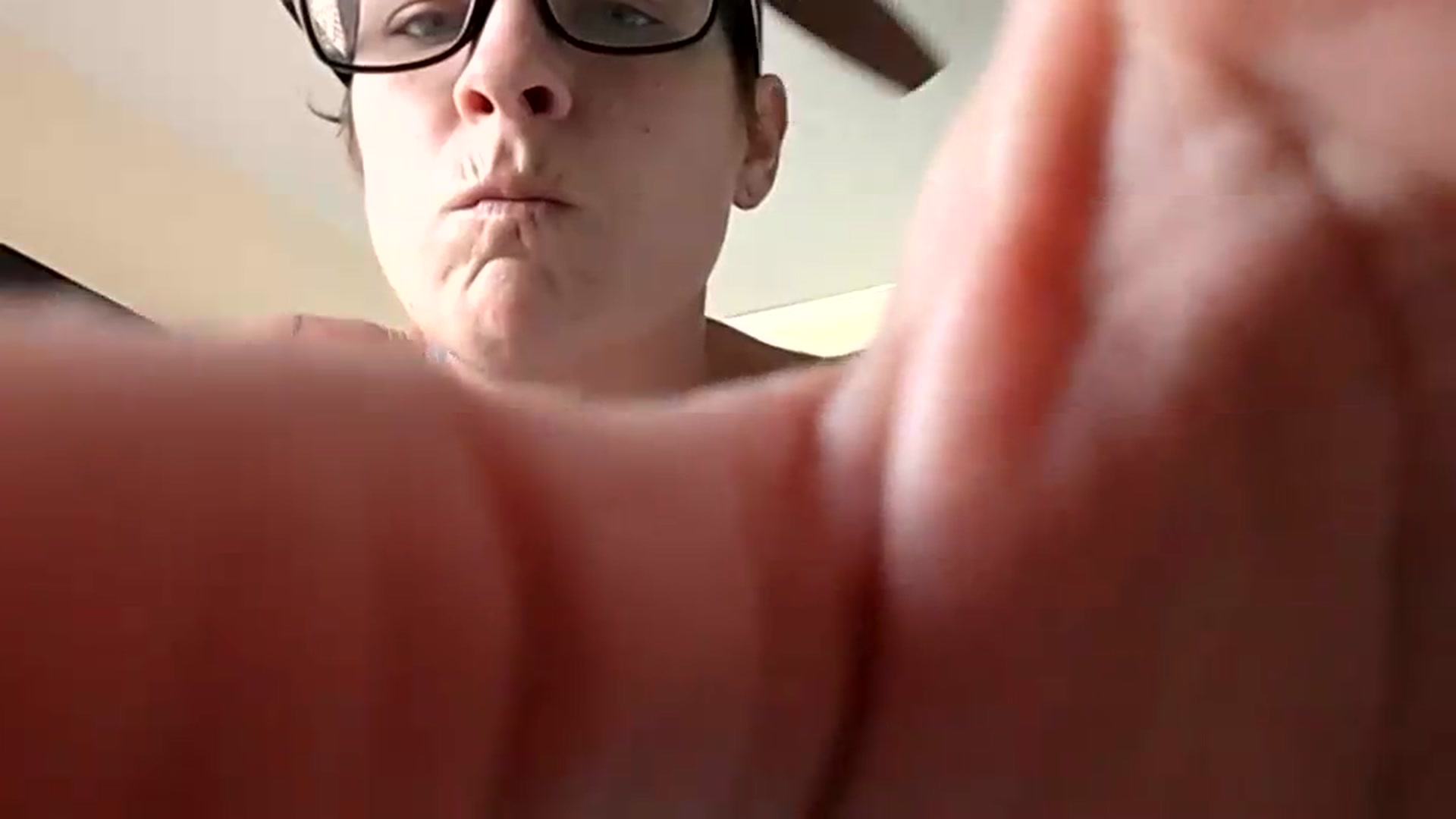 Gallery image thumbnail from JennyShore72's myfreecams stream on, 08/26/2026, 19:15 image 14 of 20