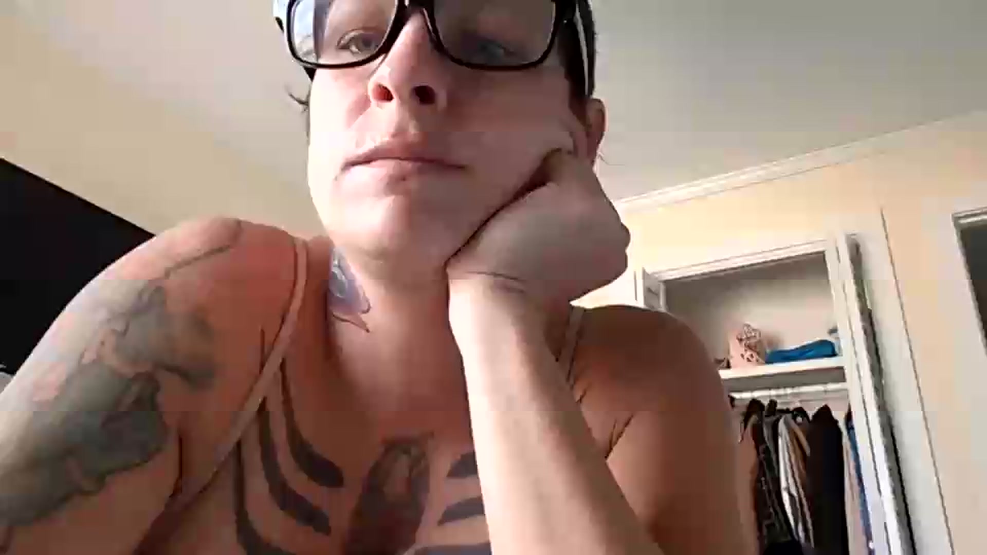 Gallery image thumbnail from JennyShore72's myfreecams stream on, 08/26/2026, 19:15 image 11 of 20