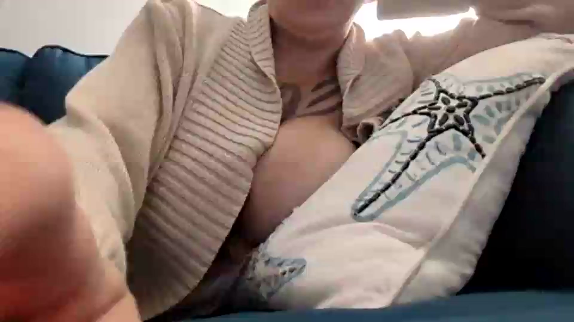 Gallery image thumbnail from JennyShore72's myfreecams stream on, 08/27/2026, 02:00 image 7 of 20