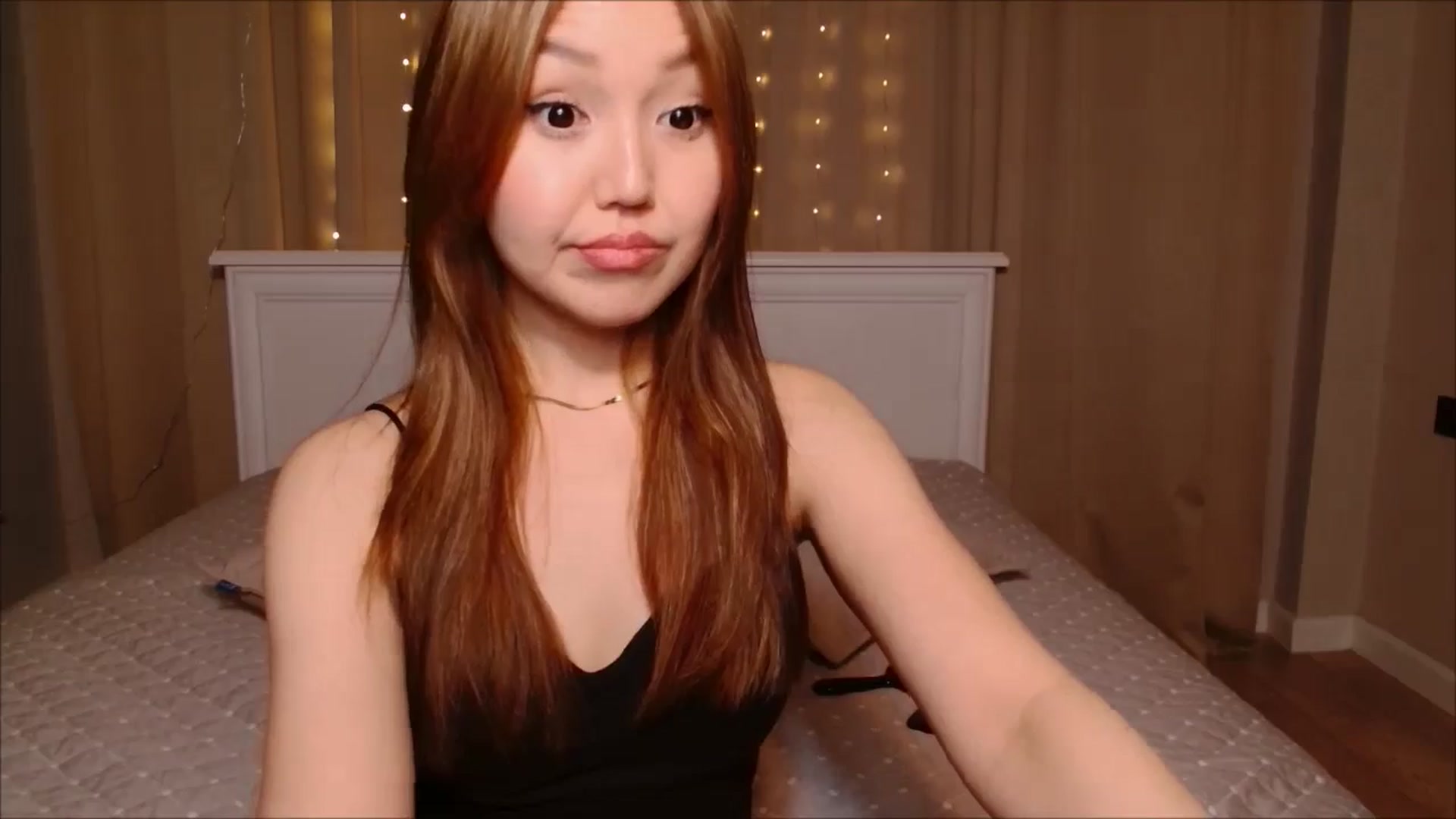Gallery image thumbnail from JennyVibe's myfreecams stream on, 12/14/2024, 09:37 image 12 of 20