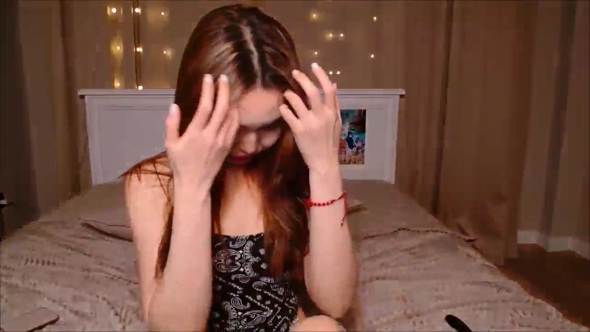 Gallery image thumbnail from JennyVibe's myfreecams stream on, 01/01/2025, 12:02 image 18 of 20