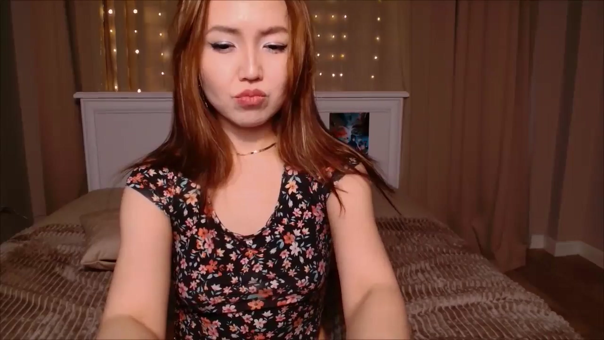 Gallery image thumbnail from JennyVibe's myfreecams stream on, 01/02/2025, 10:25 image 18 of 20