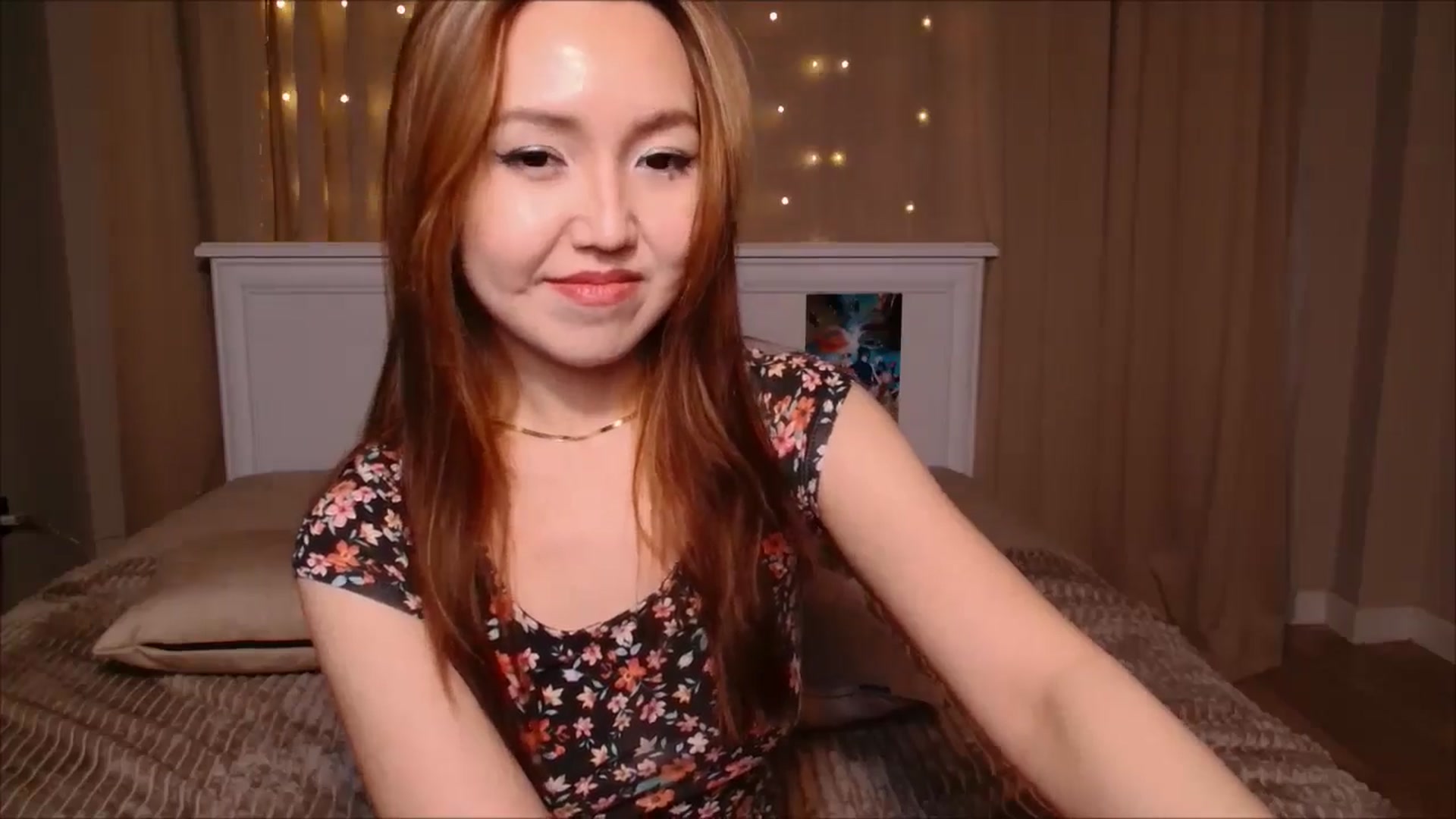 Gallery image thumbnail from JennyVibe's myfreecams stream on, 01/02/2025, 11:25 image 12 of 20
