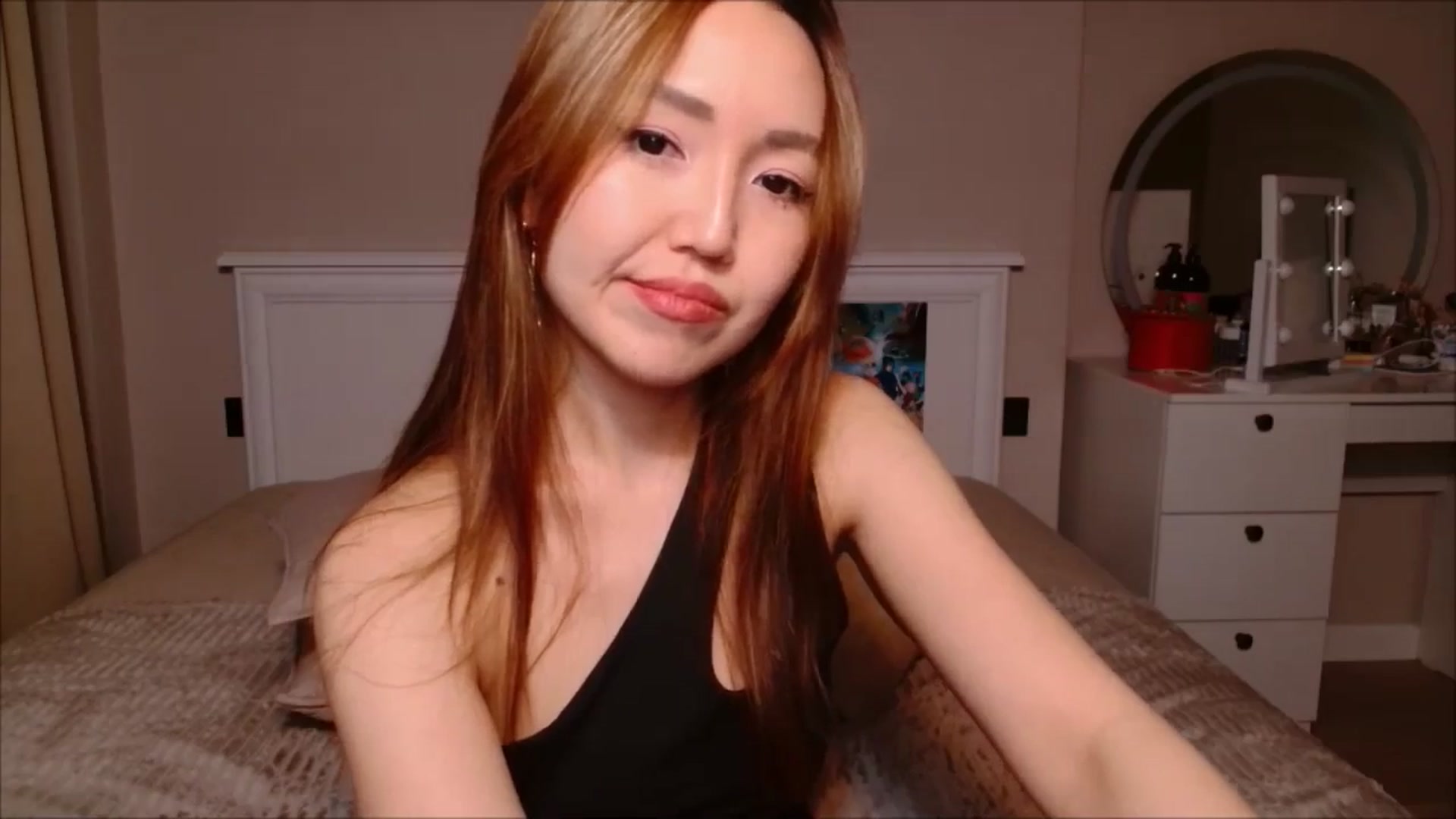 Gallery image thumbnail from JennyVibe's myfreecams stream on, 01/08/2025, 07:47 image 7 of 20