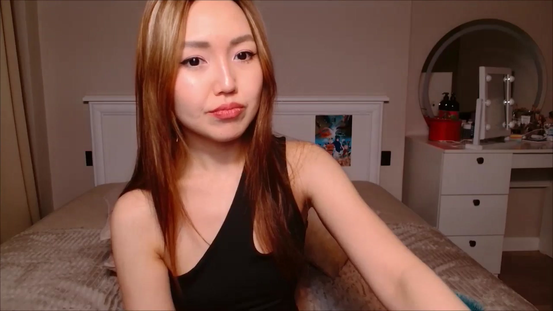 Gallery image thumbnail from JennyVibe's myfreecams stream on, 01/08/2025, 07:47 image 12 of 20