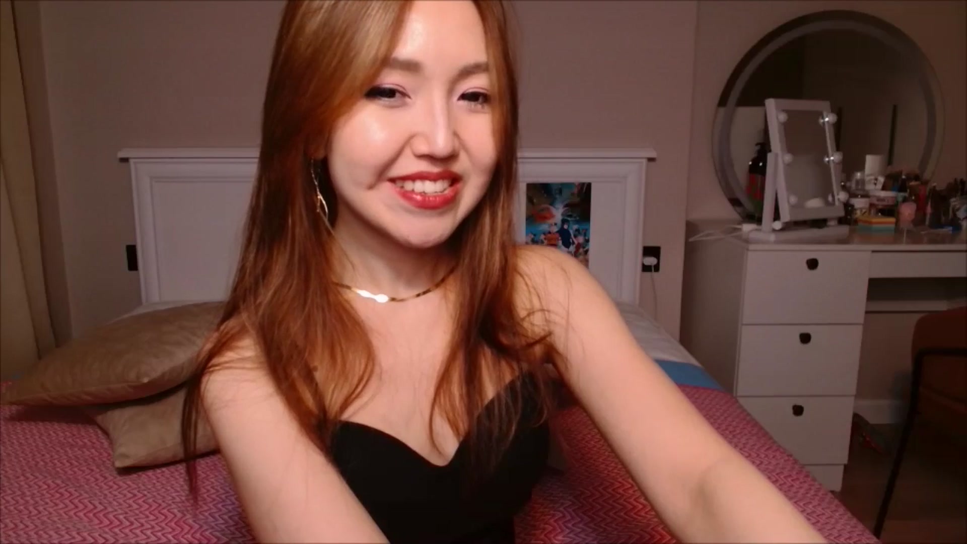 Gallery image thumbnail from JennyVibe's myfreecams stream on, 01/12/2025, 10:05 image 7 of 20