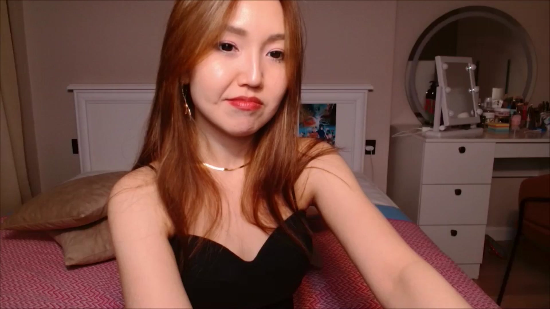 Gallery image thumbnail from JennyVibe's myfreecams stream on, 01/12/2025, 10:05 image 13 of 20