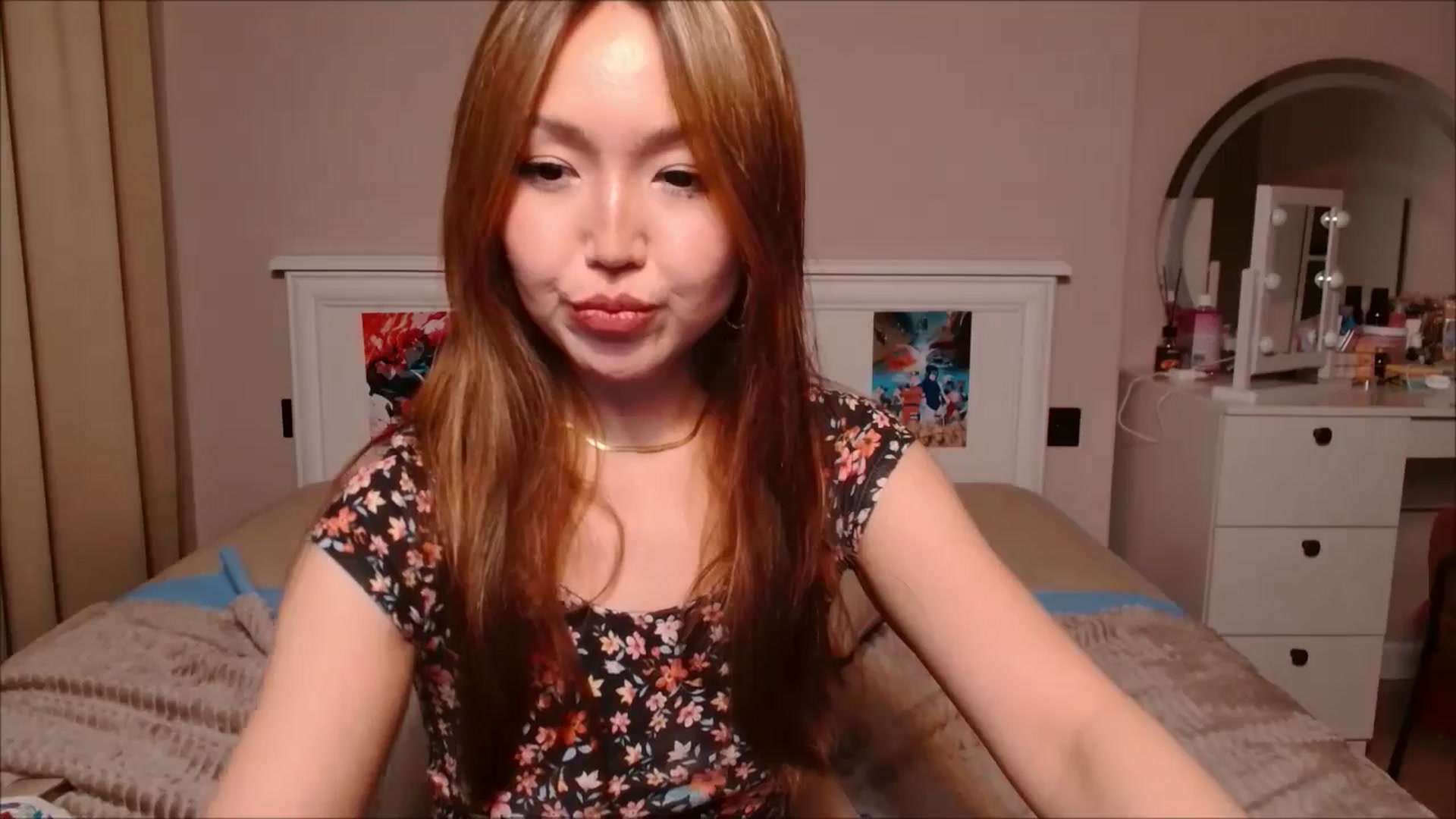 Gallery image thumbnail from JennyVibe's myfreecams stream on, 02/03/2025, 07:55 image 4 of 20