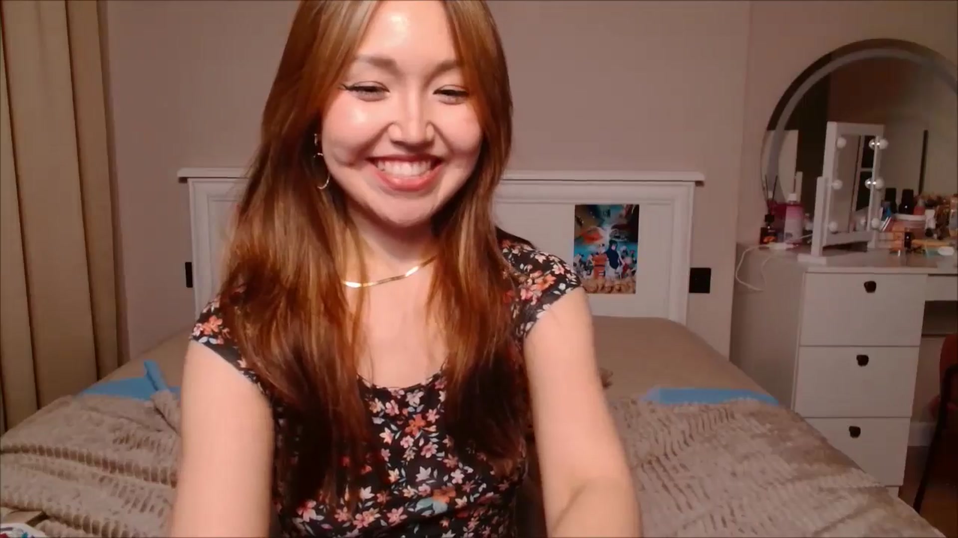 Gallery image thumbnail from JennyVibe's myfreecams stream on, 02/03/2025, 07:55 image 10 of 20