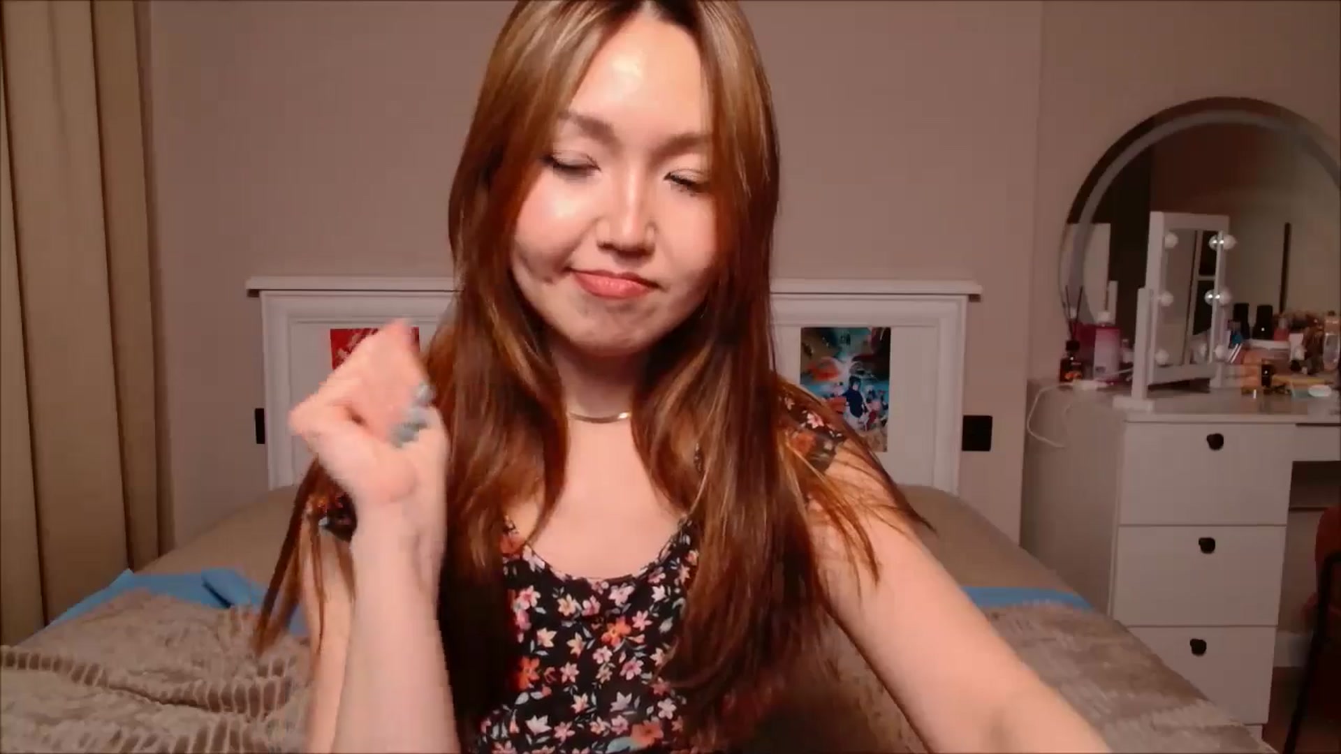 Gallery image thumbnail from JennyVibe's myfreecams stream on, 02/03/2025, 09:04 image 3 of 20