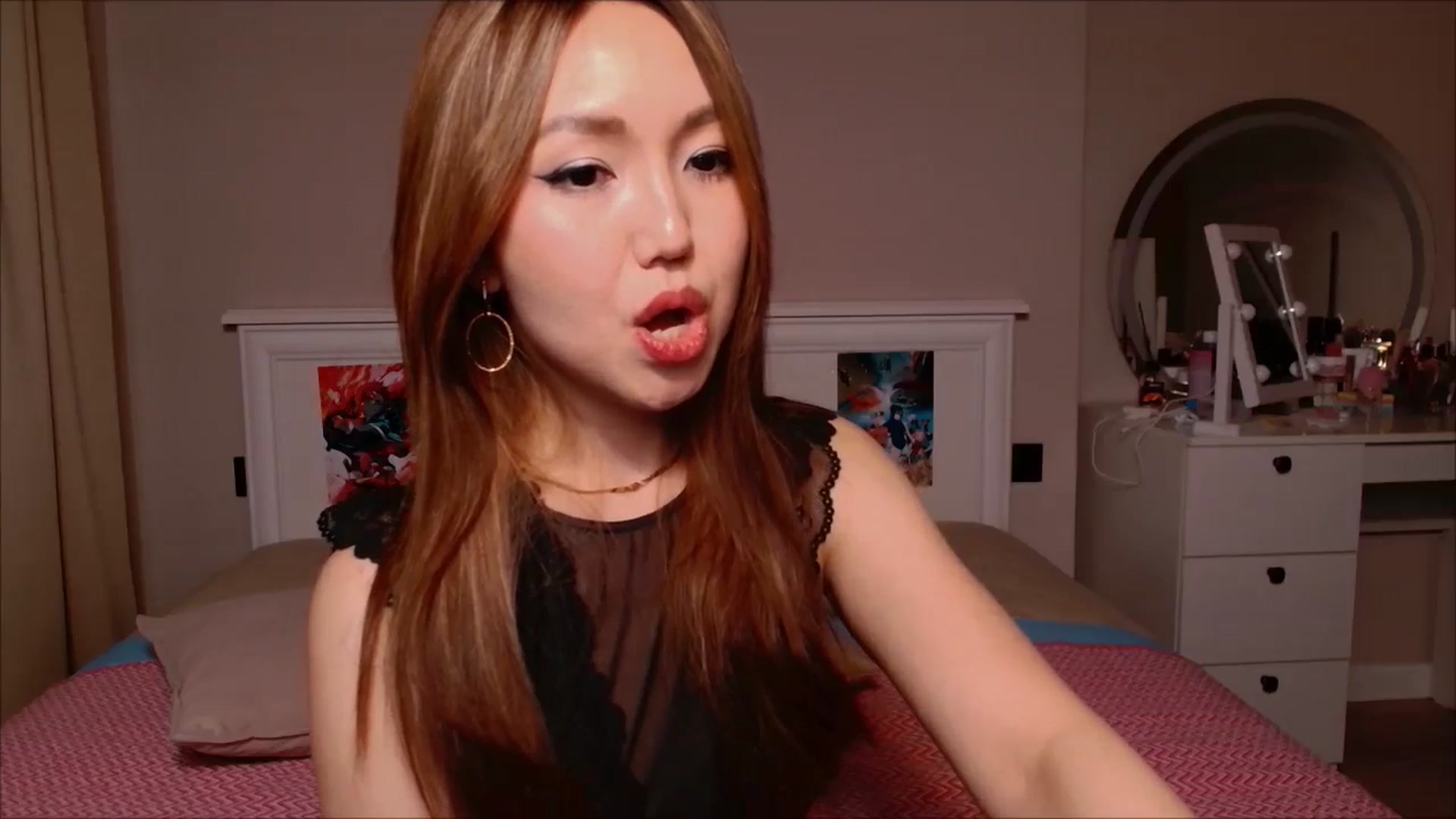 Gallery image thumbnail from JennyVibe's myfreecams stream on, 02/07/2025, 09:11 image 3 of 20