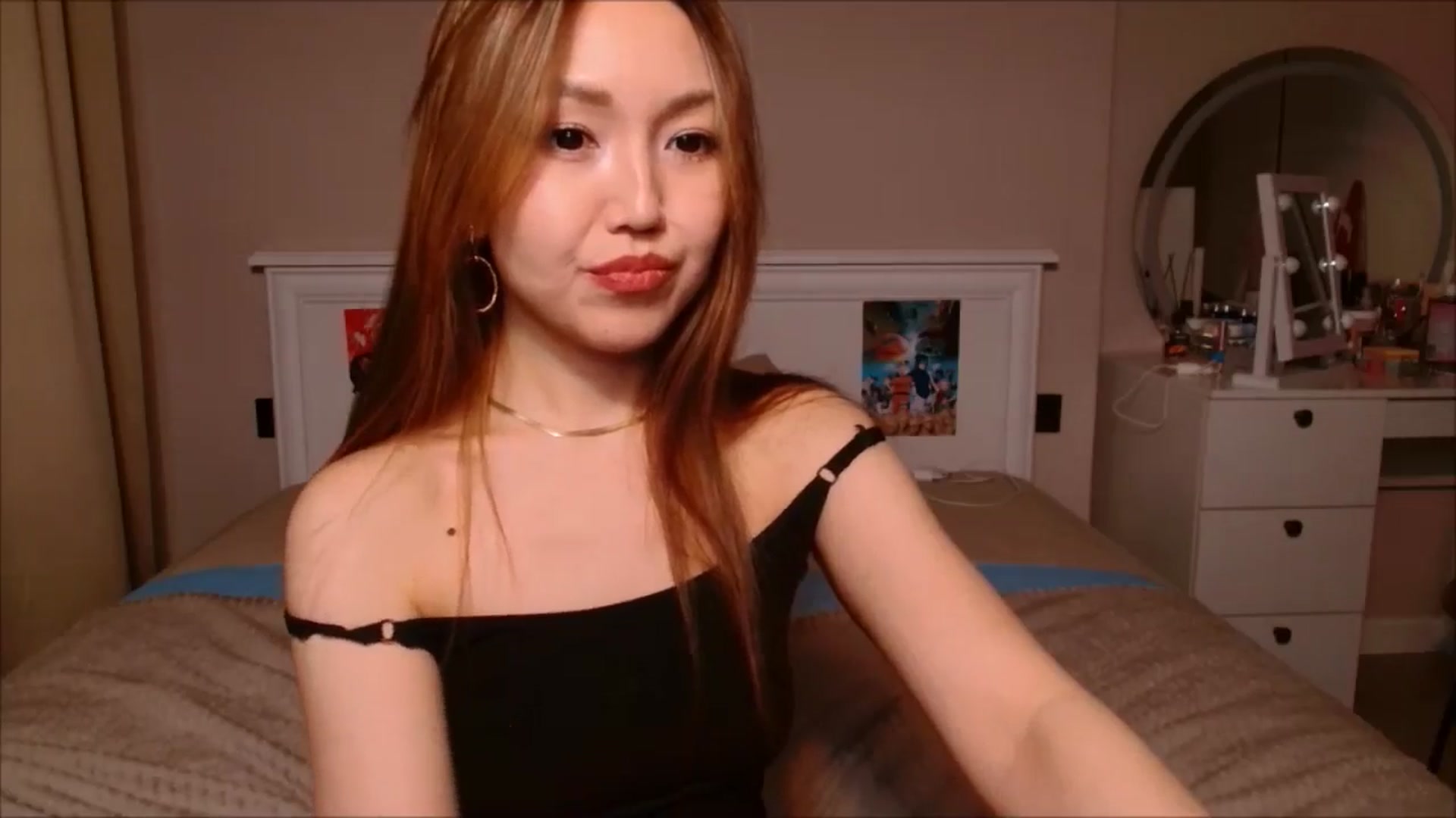Gallery image thumbnail from JennyVibe's myfreecams stream on, 02/11/2025, 11:11 image 8 of 20