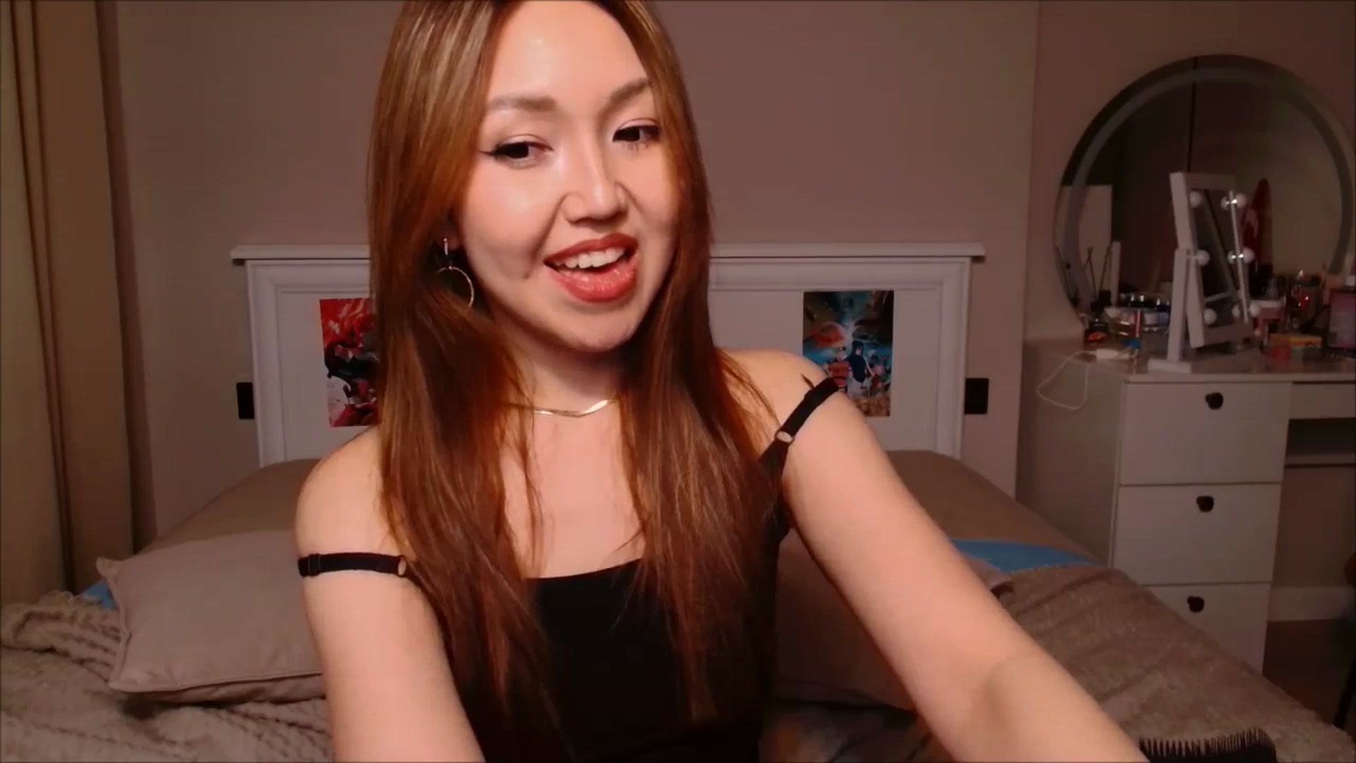 Gallery image thumbnail from JennyVibe's myfreecams stream on, 02/11/2025, 12:41 image 5 of 20