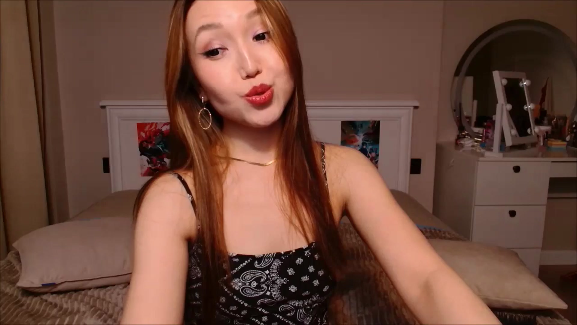 Gallery image thumbnail from JennyVibe's myfreecams stream on, 02/17/2025, 05:49 image 15 of 20
