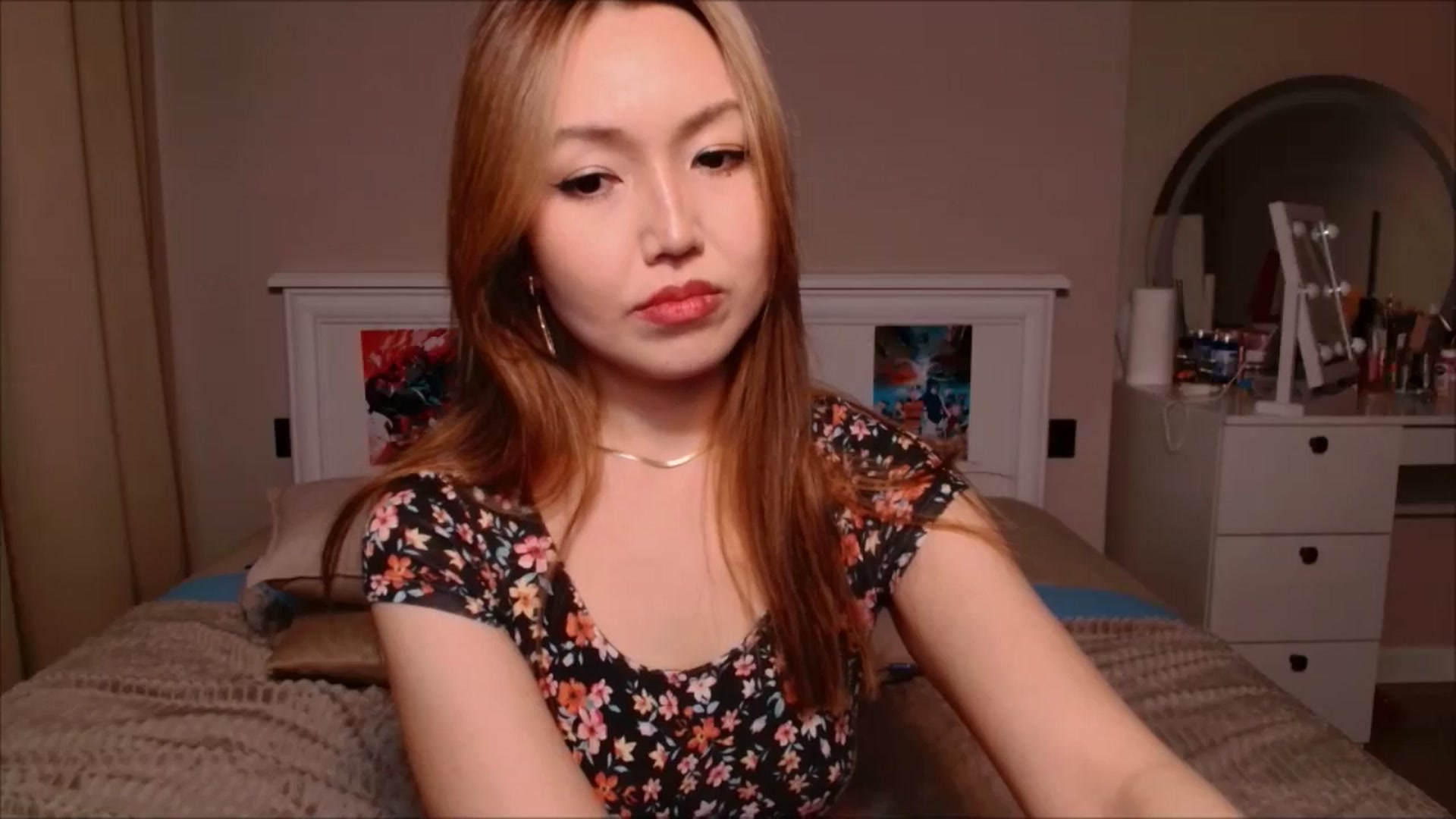 Gallery image thumbnail from JennyVibe's myfreecams stream on, 03/09/2025, 09:04 image 4 of 20