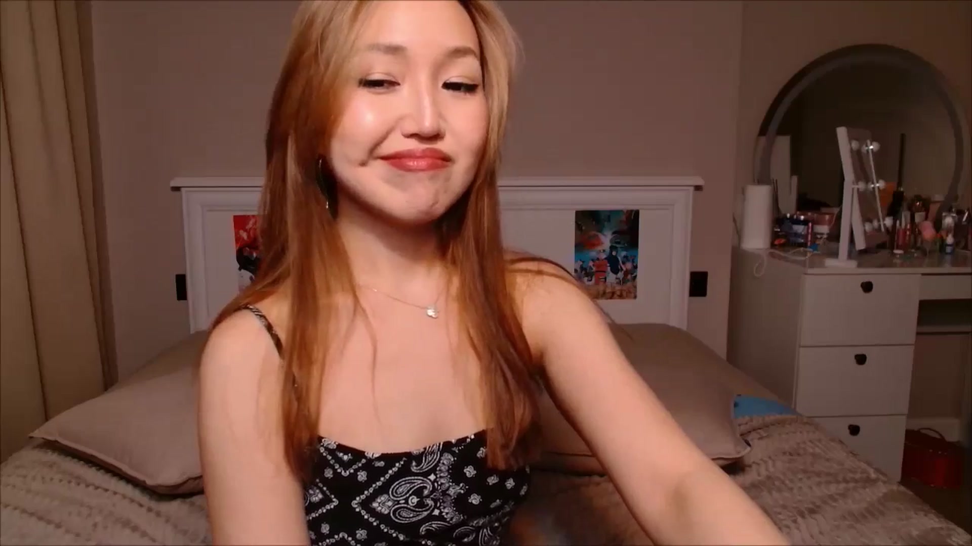 Gallery image thumbnail from JennyVibe's myfreecams stream on, 03/10/2025, 08:20 image 20 of 20