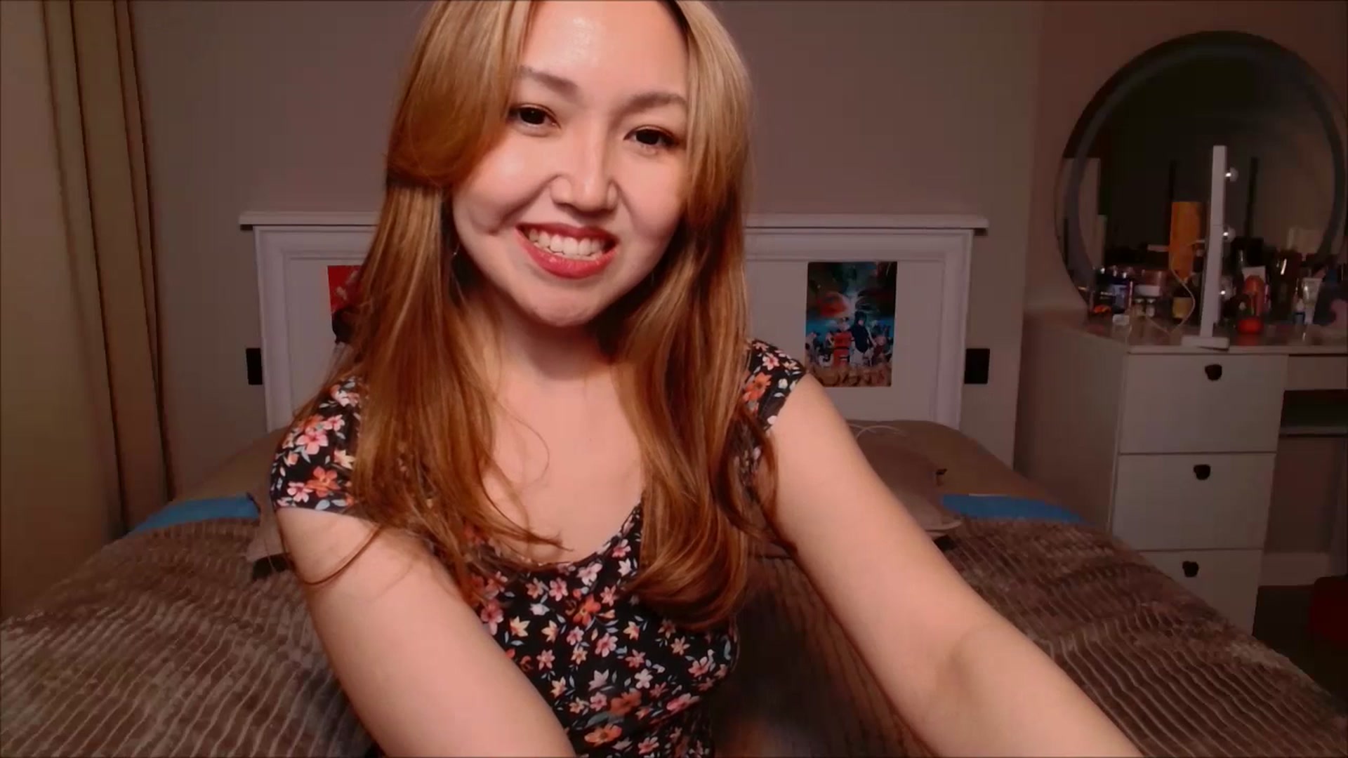 Gallery image thumbnail from JennyVibe's myfreecams stream on, 03/16/2025, 10:33 image 18 of 20