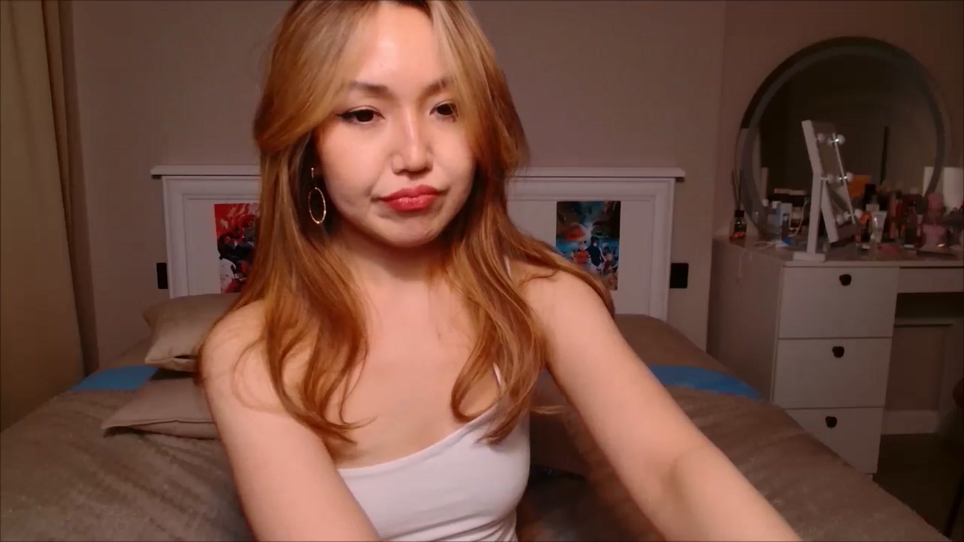 Gallery image thumbnail from JennyVibe's myfreecams stream on, 03/17/2025, 08:57 image 3 of 20