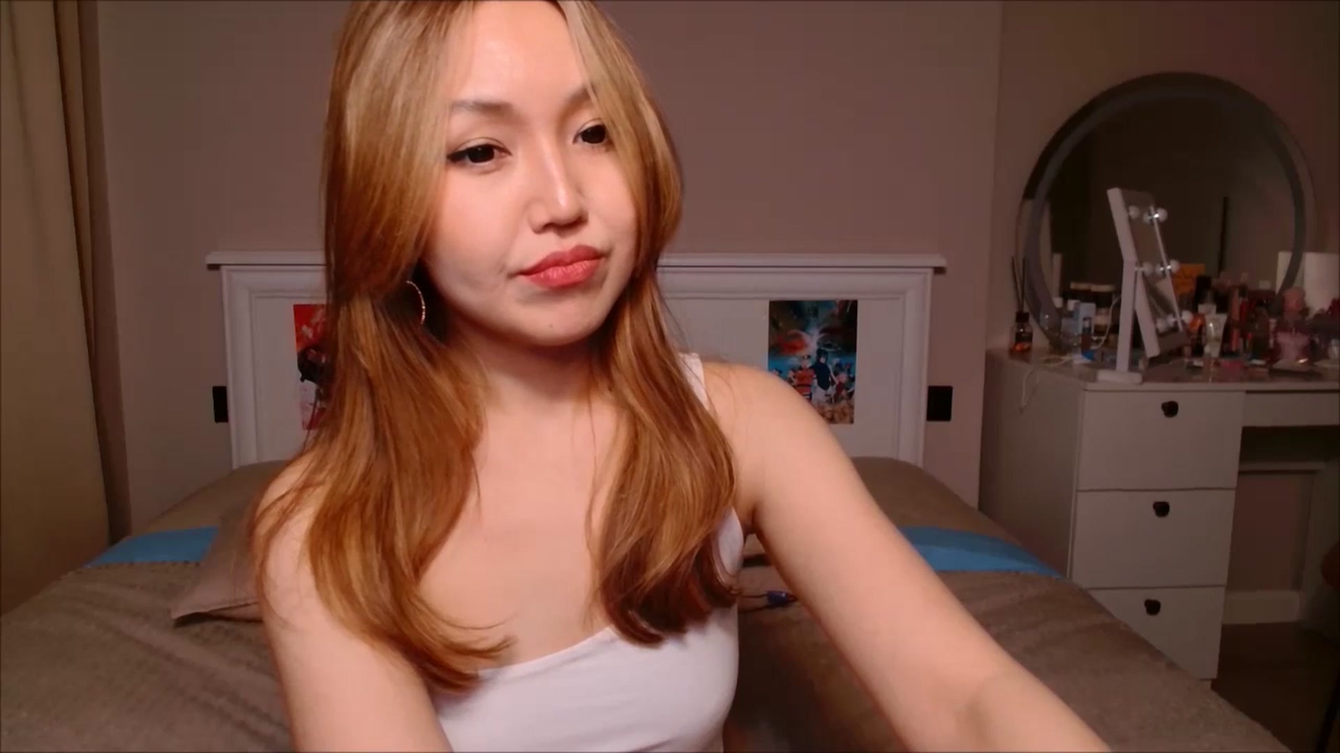 Gallery image thumbnail from JennyVibe's myfreecams stream on, 03/17/2025, 08:57 image 15 of 20
