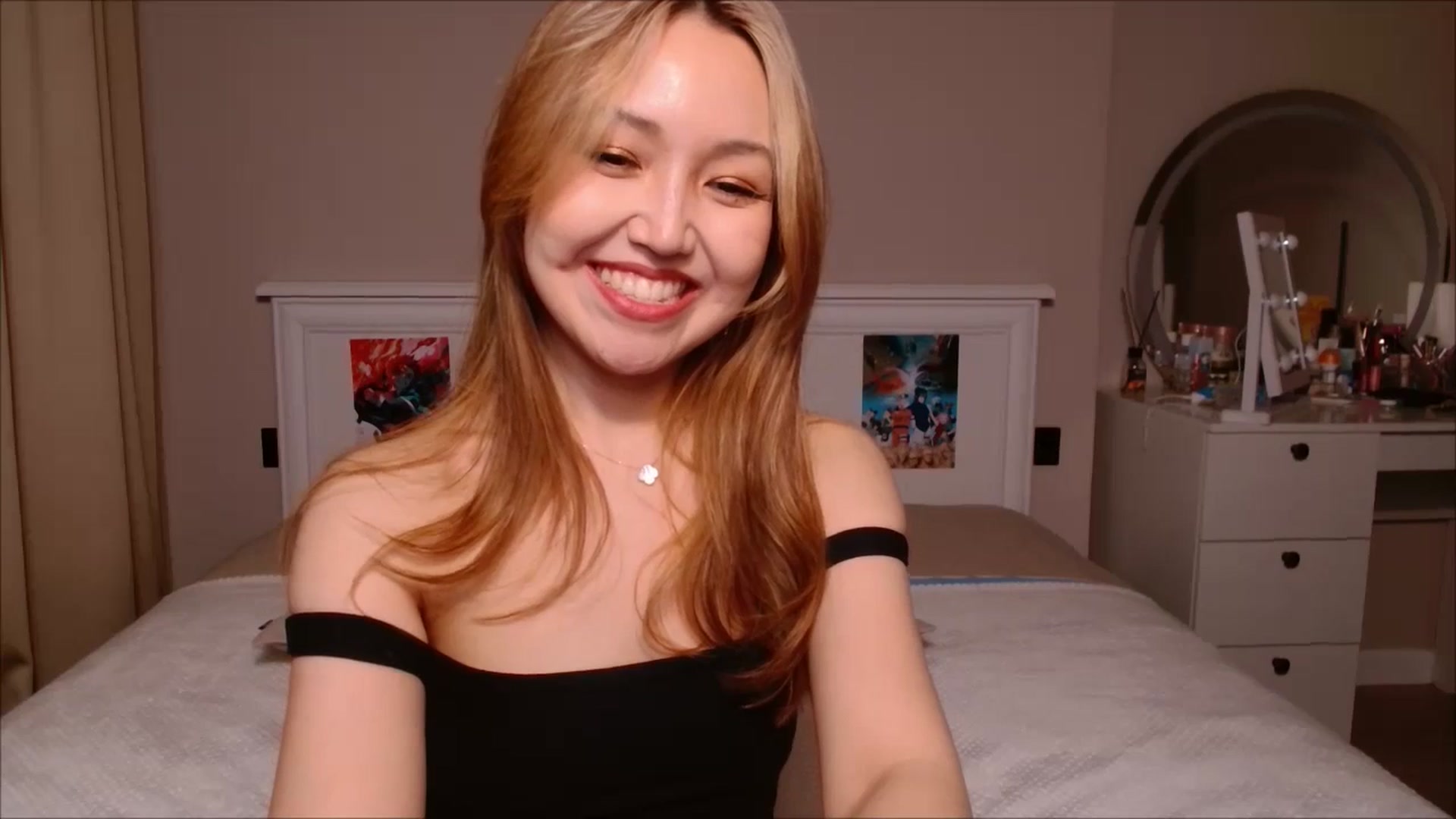 Gallery image thumbnail from JennyVibe's myfreecams stream on, 03/18/2025, 07:58 image 4 of 20