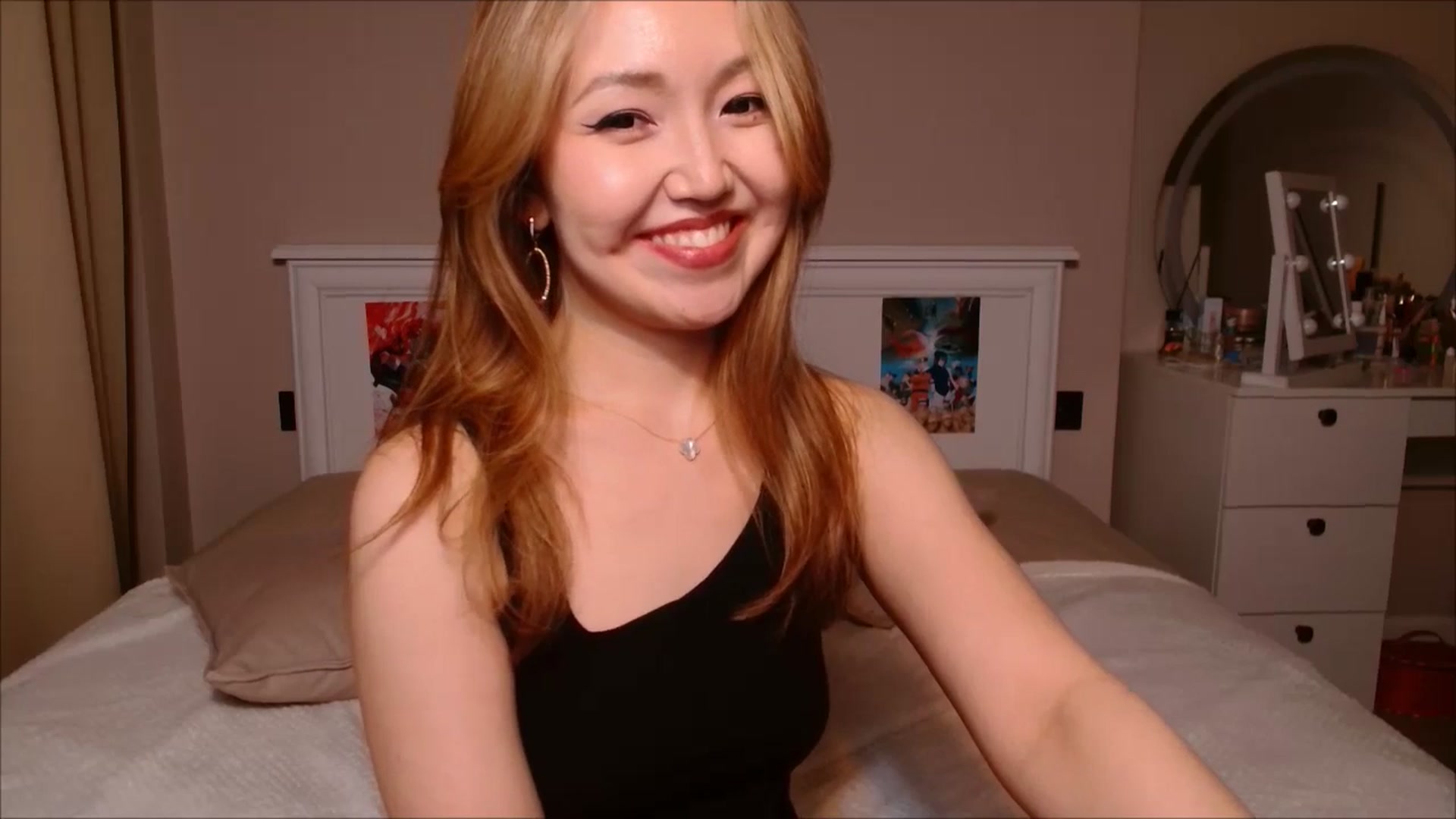 Gallery image thumbnail from JennyVibe's myfreecams stream on, 03/23/2025, 10:18 image 13 of 20