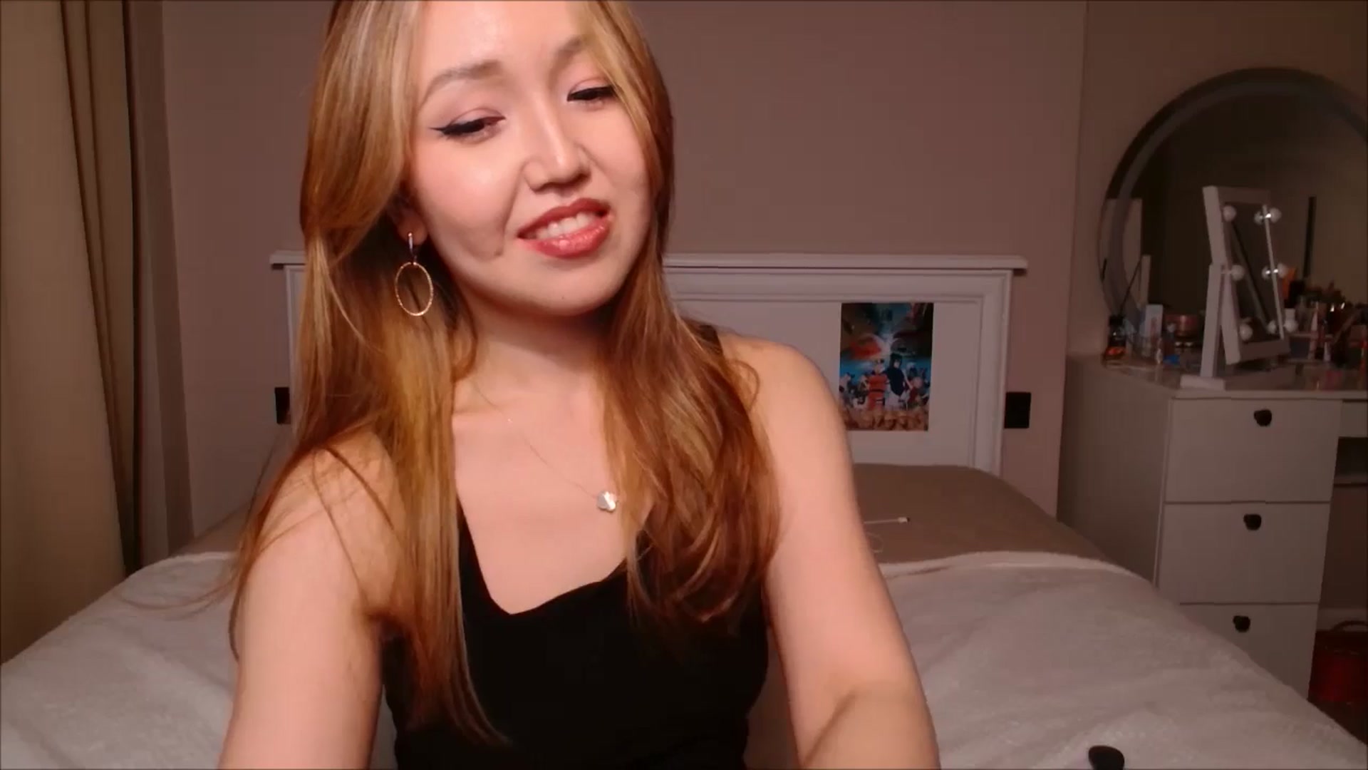 Gallery image thumbnail from JennyVibe's myfreecams stream on, 03/23/2025, 10:18 image 20 of 20