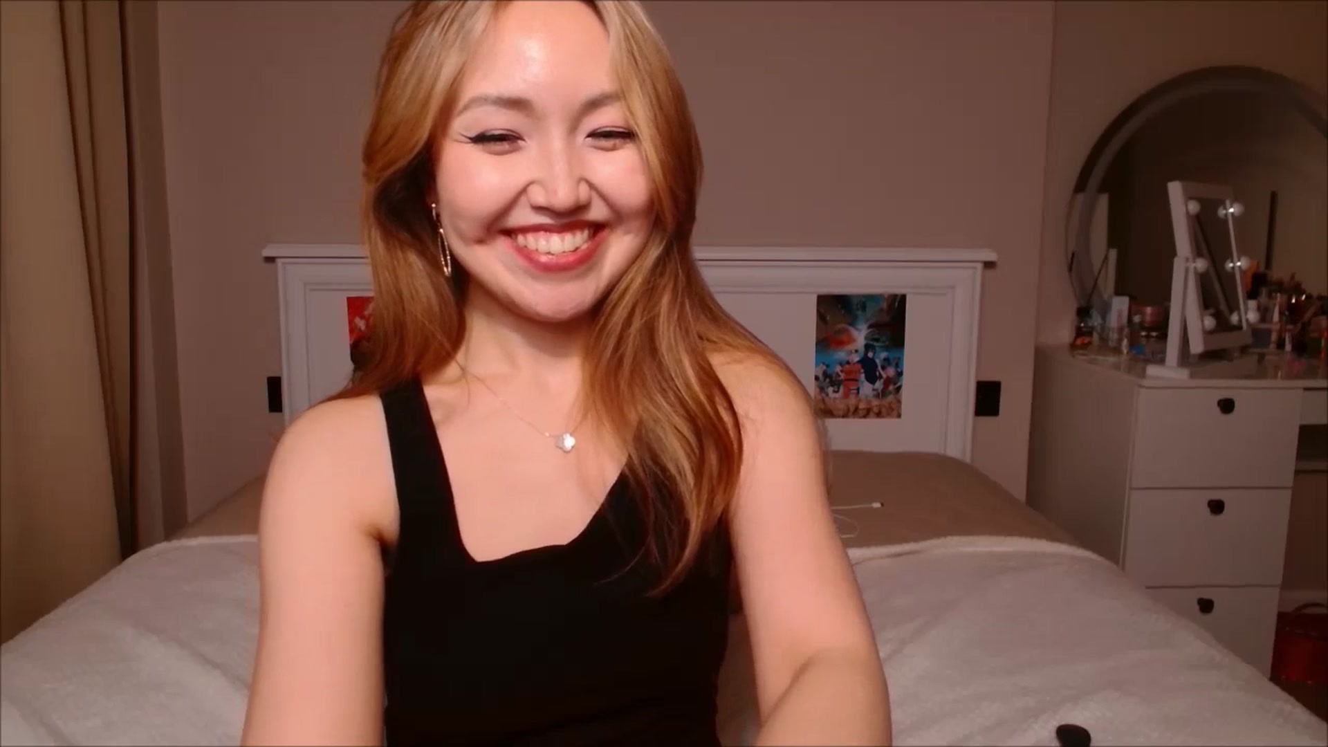 Gallery image thumbnail from JennyVibe's myfreecams stream on, 03/23/2025, 10:18 image 19 of 20