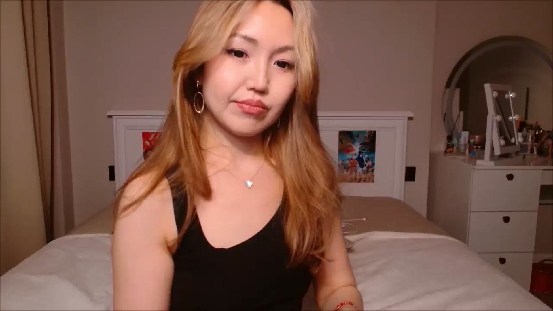 Gallery image thumbnail from JennyVibe's myfreecams stream on, 03/23/2025, 11:07 image 3 of 20
