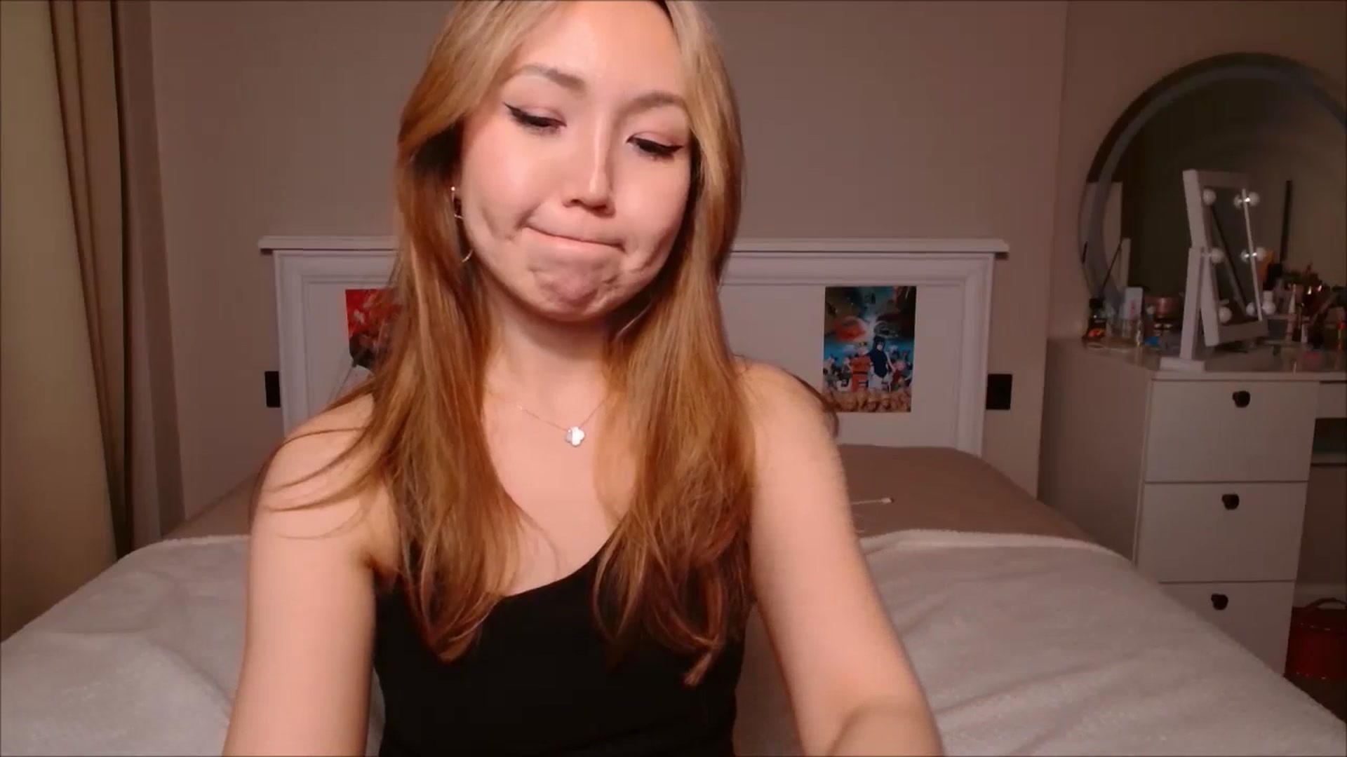 Gallery image thumbnail from JennyVibe's myfreecams stream on, 03/23/2025, 11:07 image 16 of 20