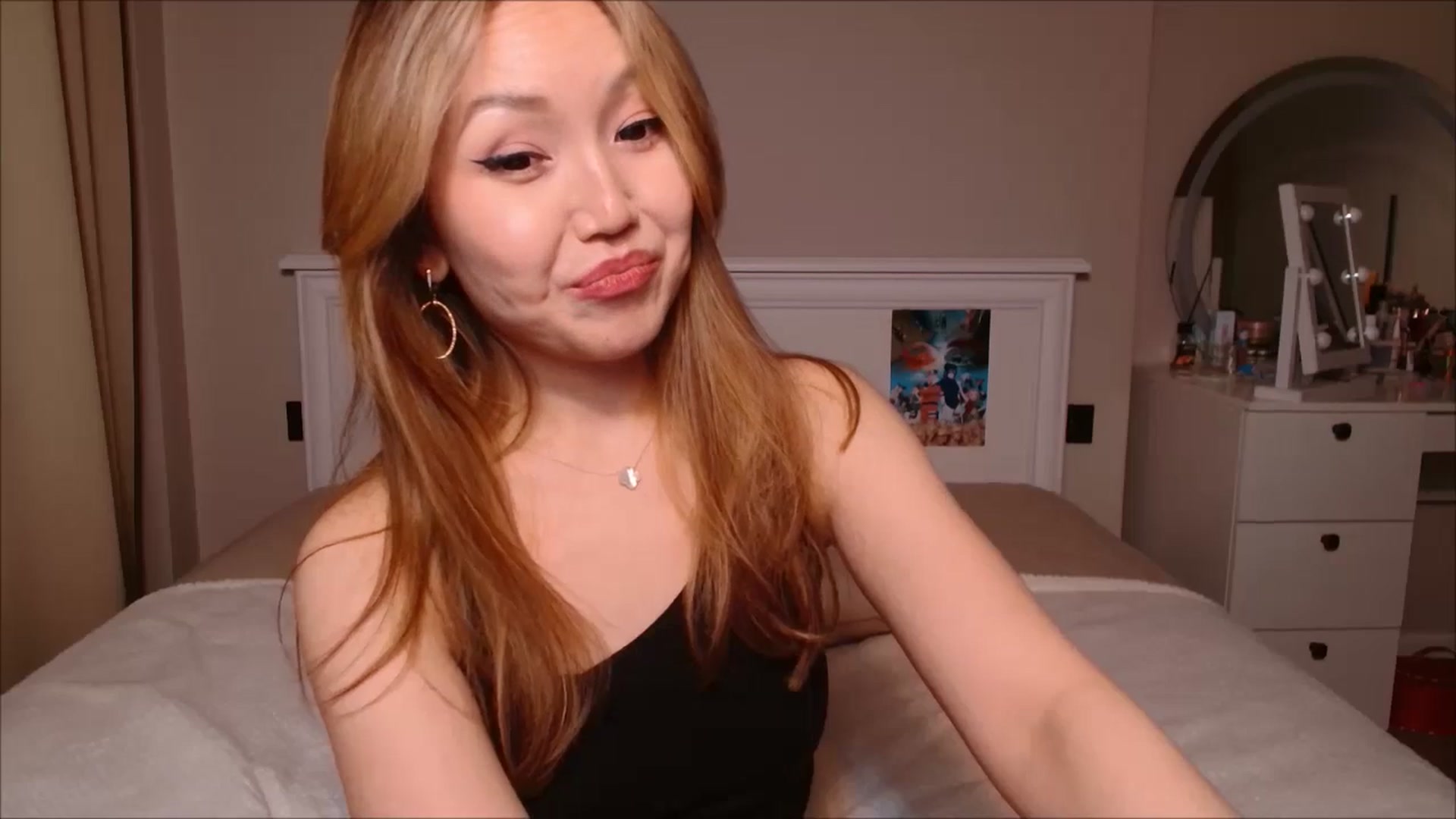 Gallery image thumbnail from JennyVibe's myfreecams stream on, 03/23/2025, 11:07 image 13 of 20