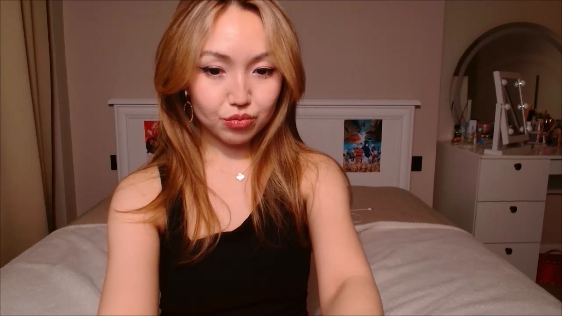 Gallery image thumbnail from JennyVibe's myfreecams stream on, 03/23/2025, 11:47 image 11 of 20