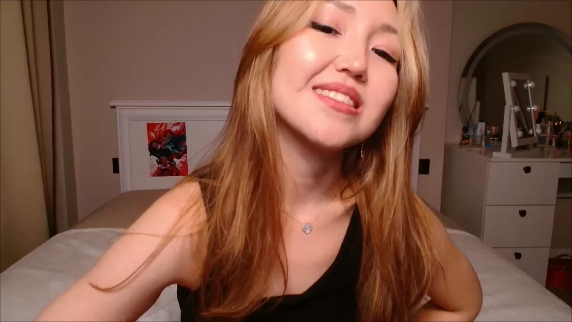 Gallery image thumbnail from JennyVibe's myfreecams stream on, 03/23/2025, 11:47 image 17 of 20