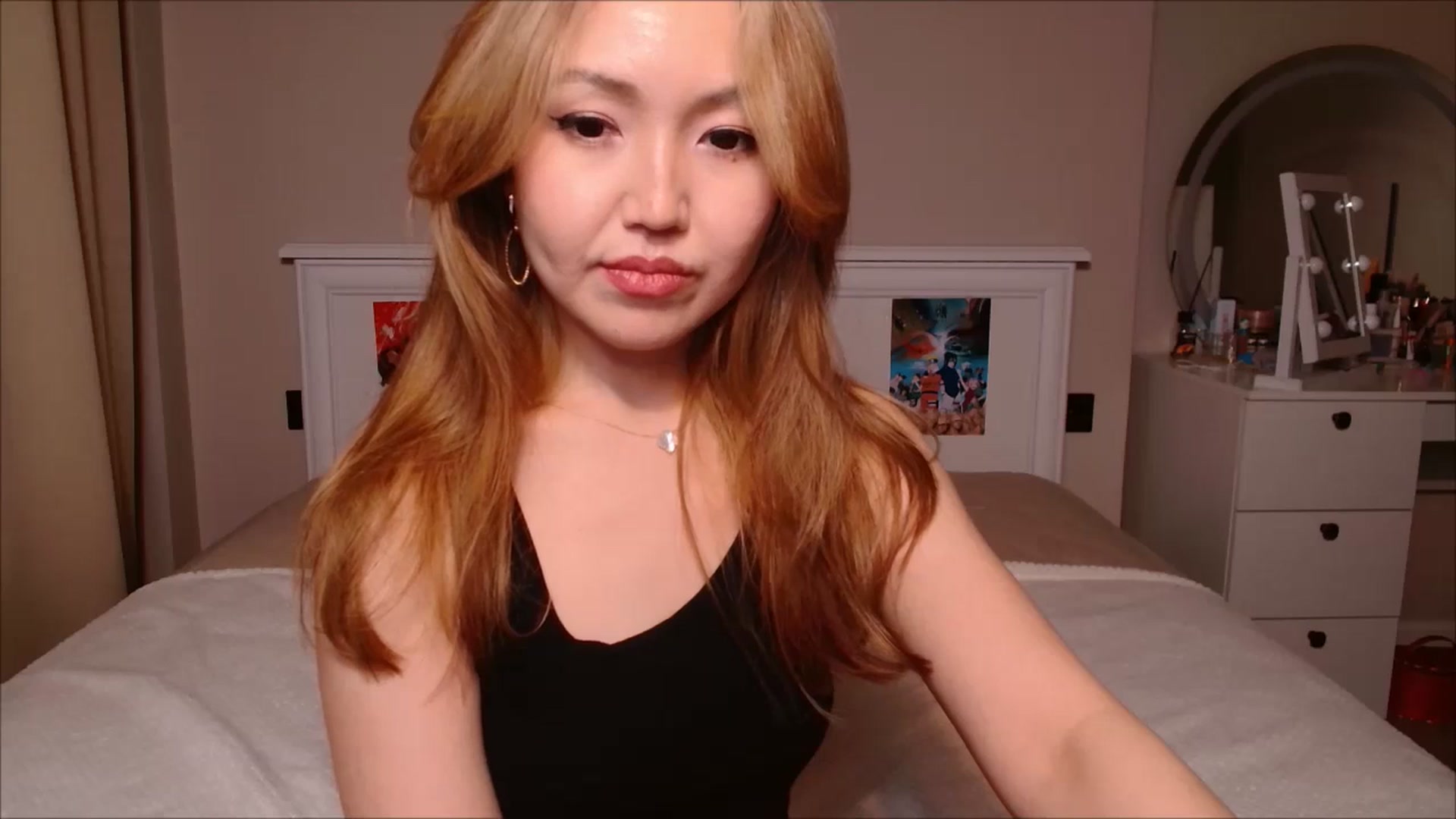 Gallery image thumbnail from JennyVibe's myfreecams stream on, 03/23/2025, 11:47 image 4 of 20