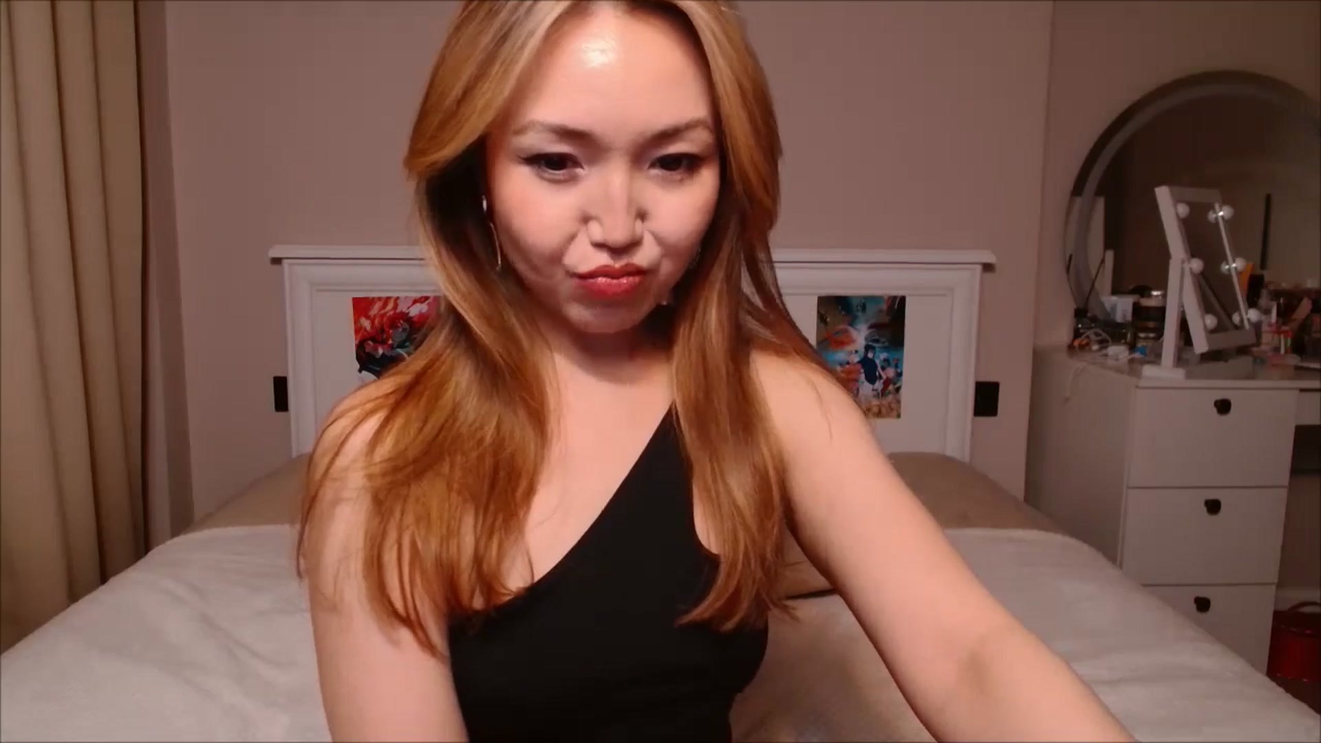 Gallery image thumbnail from JennyVibe's myfreecams stream on, 03/24/2025, 08:13 image 13 of 20