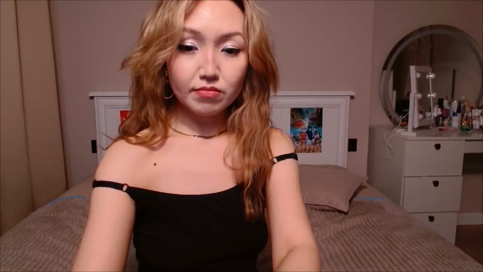 Gallery image thumbnail from JennyVibe's myfreecams stream on, 04/08/2025, 09:02 image 17 of 20