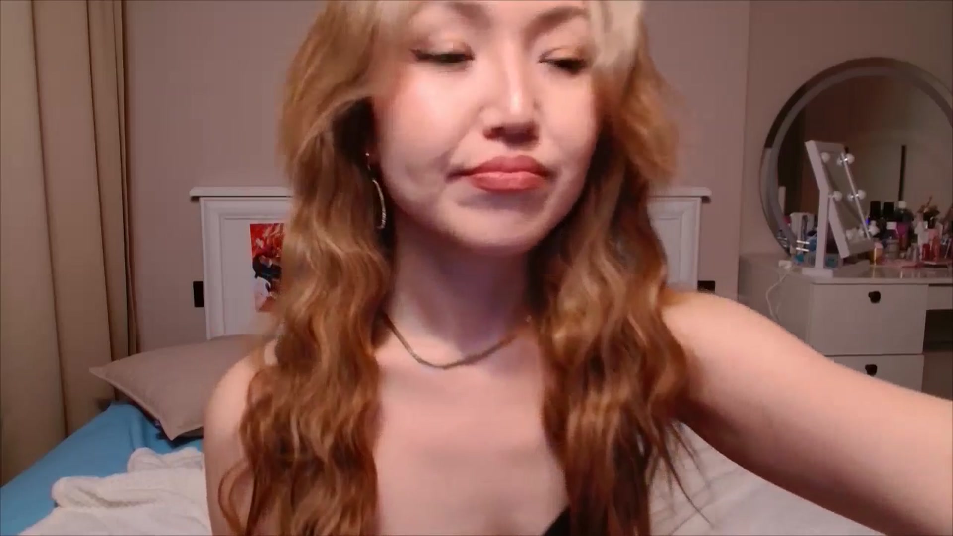 Gallery image thumbnail from JennyVibe's myfreecams stream on, 04/19/2025, 11:14 image 12 of 20