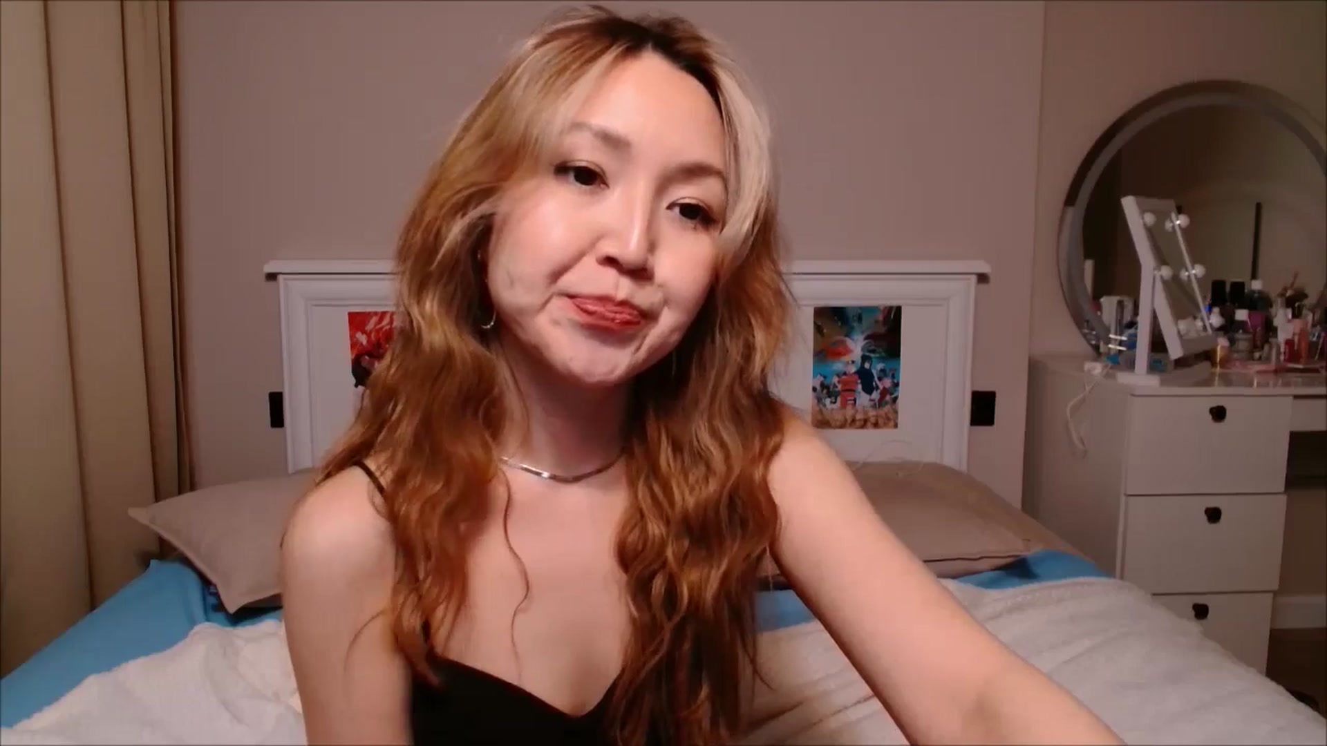 Gallery image thumbnail from JennyVibe's myfreecams stream on, 04/19/2025, 11:14 image 7 of 20