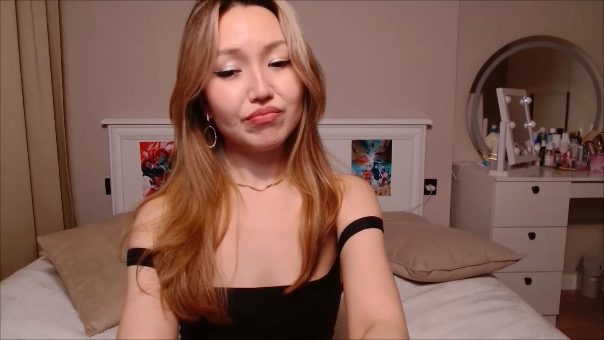 Gallery image thumbnail from JennyVibe's myfreecams stream on, 05/04/2025, 11:07 image 10 of 20