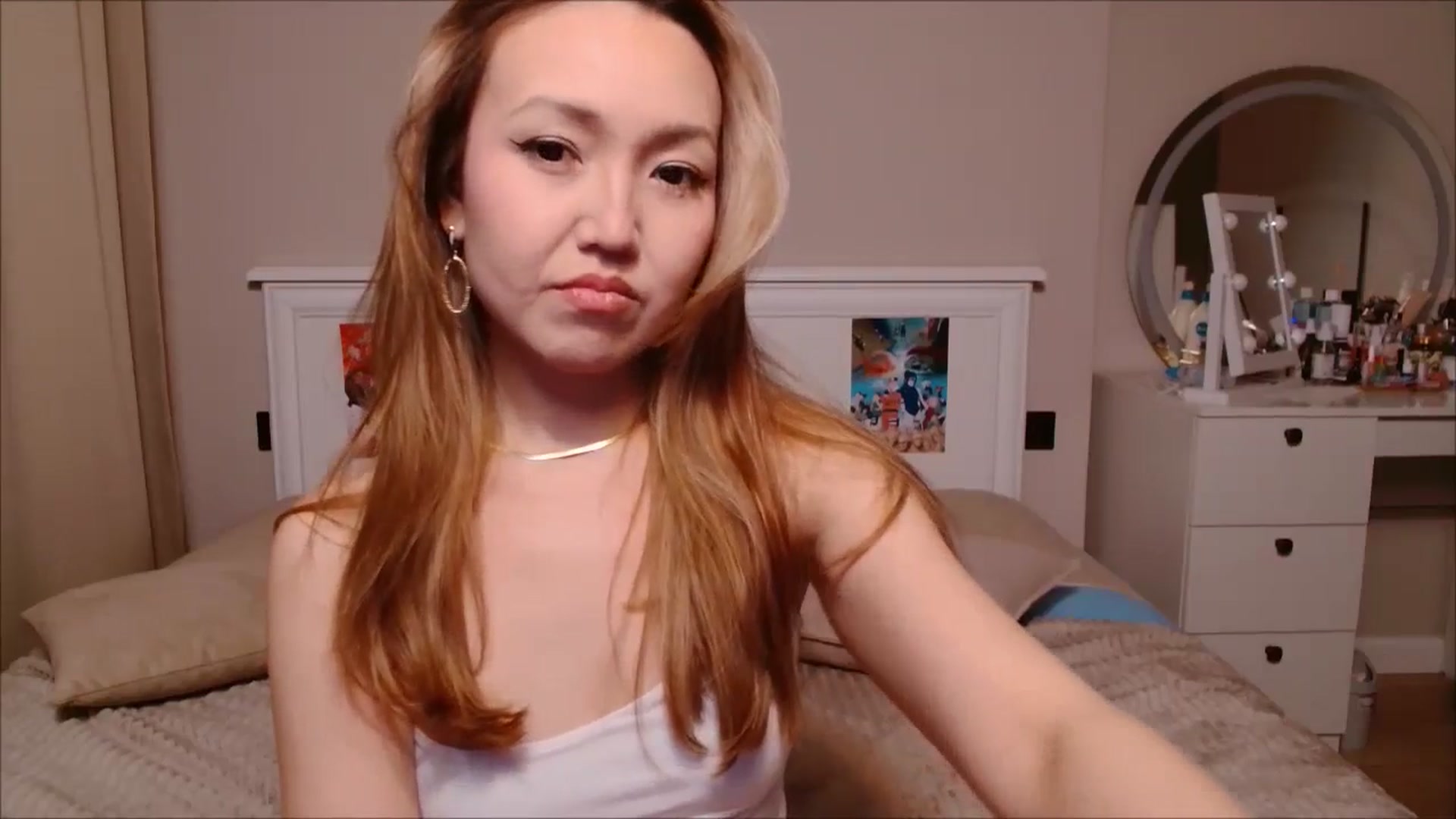 Gallery image thumbnail from JennyVibe's myfreecams stream on, 05/05/2025, 07:36 image 14 of 20
