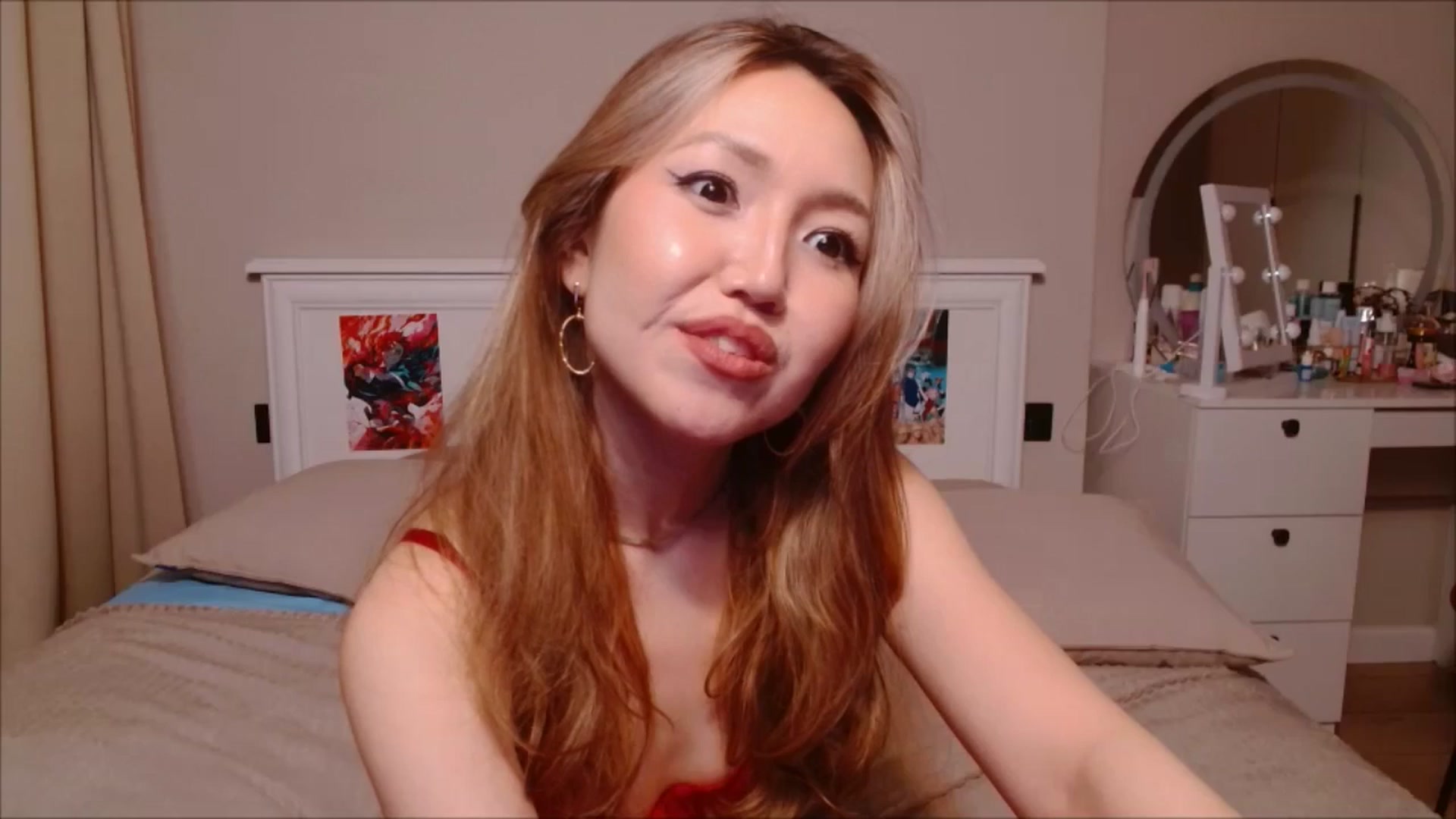 Gallery image thumbnail from JennyVibe's myfreecams stream on, 05/16/2025, 09:22 image 20 of 20