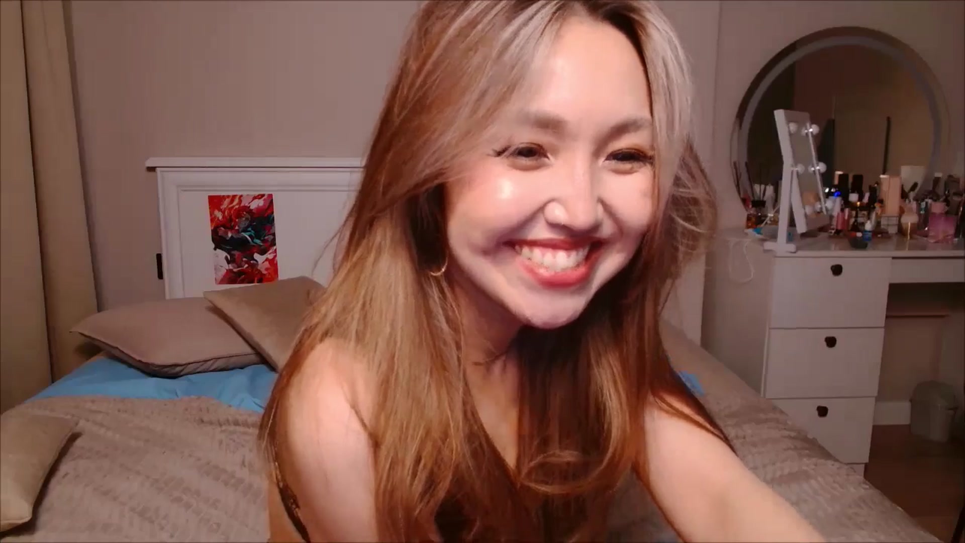 Gallery image thumbnail from JennyVibe's myfreecams stream on, 05/26/2025, 08:07 image 14 of 20